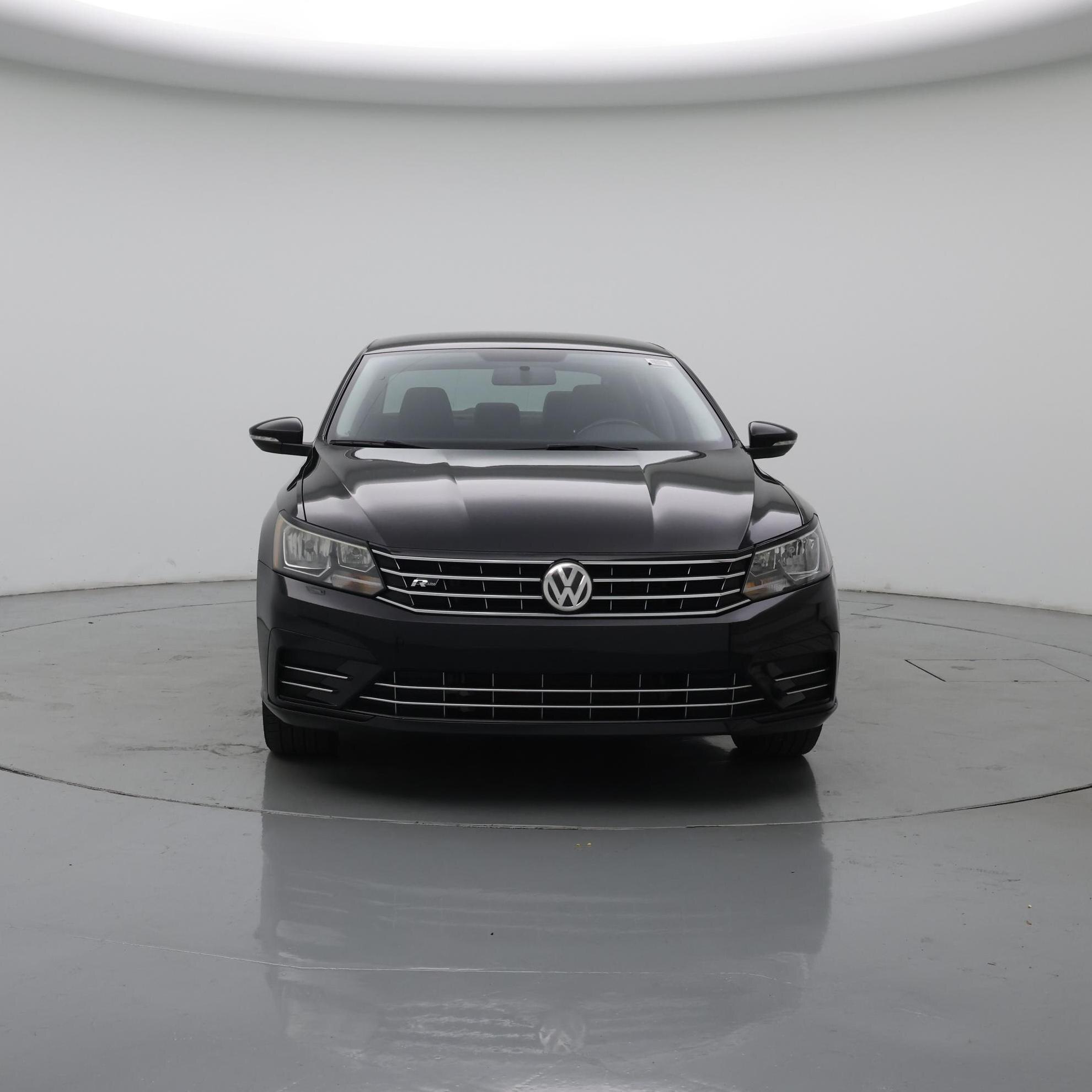 Thumbnail: 2017 Volkswagen Passat - 5