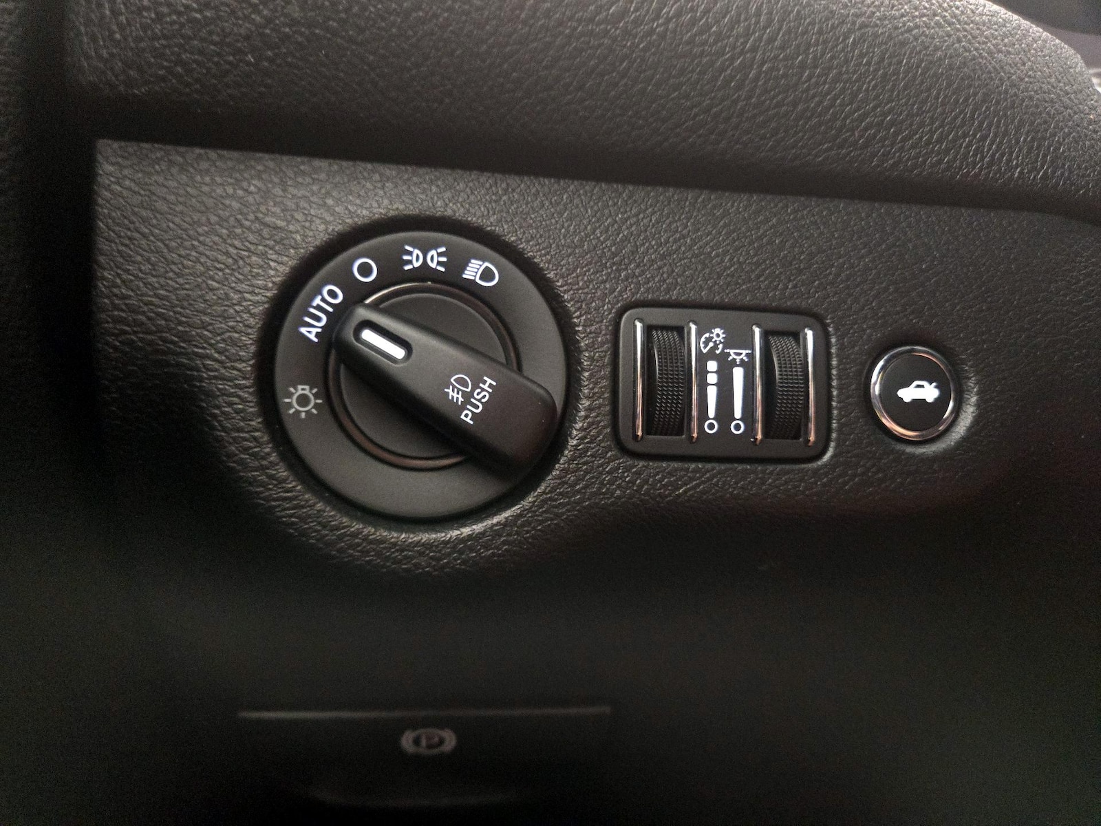 2020 Dodge Challenger R/T - Photo 14