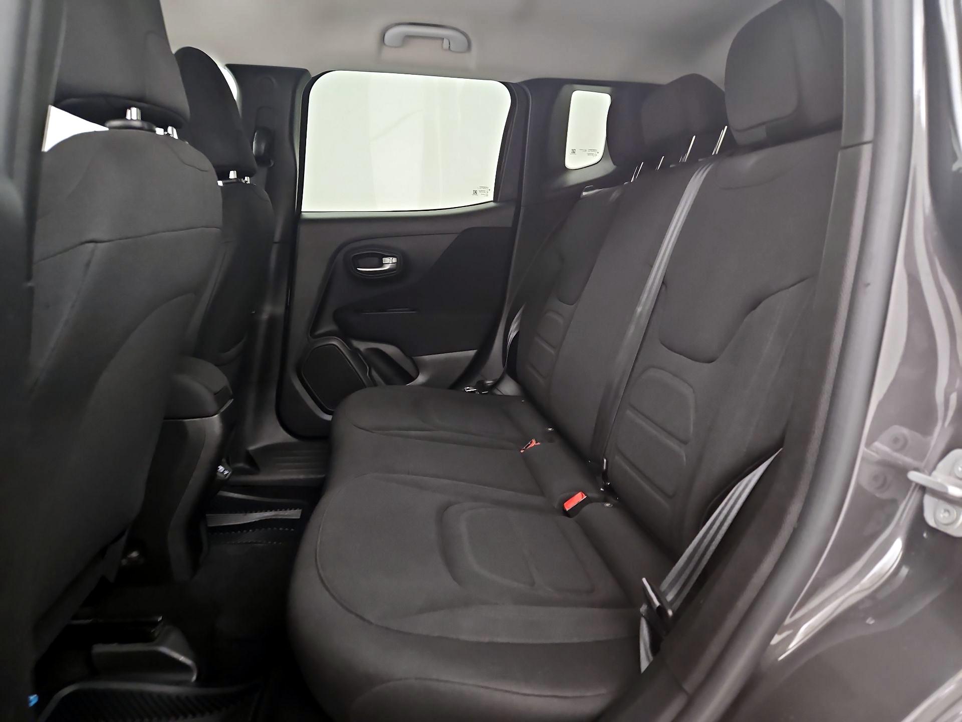 Thumbnail: 2020 Jeep Renegade - 18