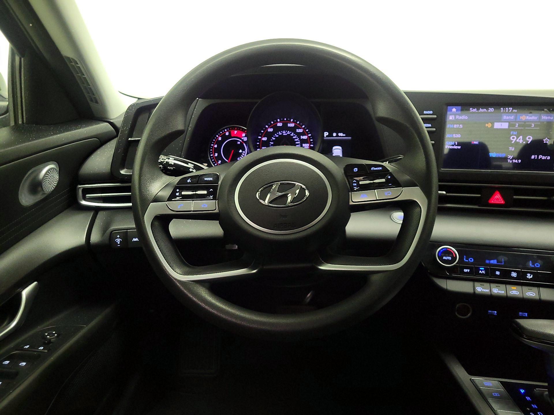 Thumbnail: 2023 Hyundai Elantra - 10