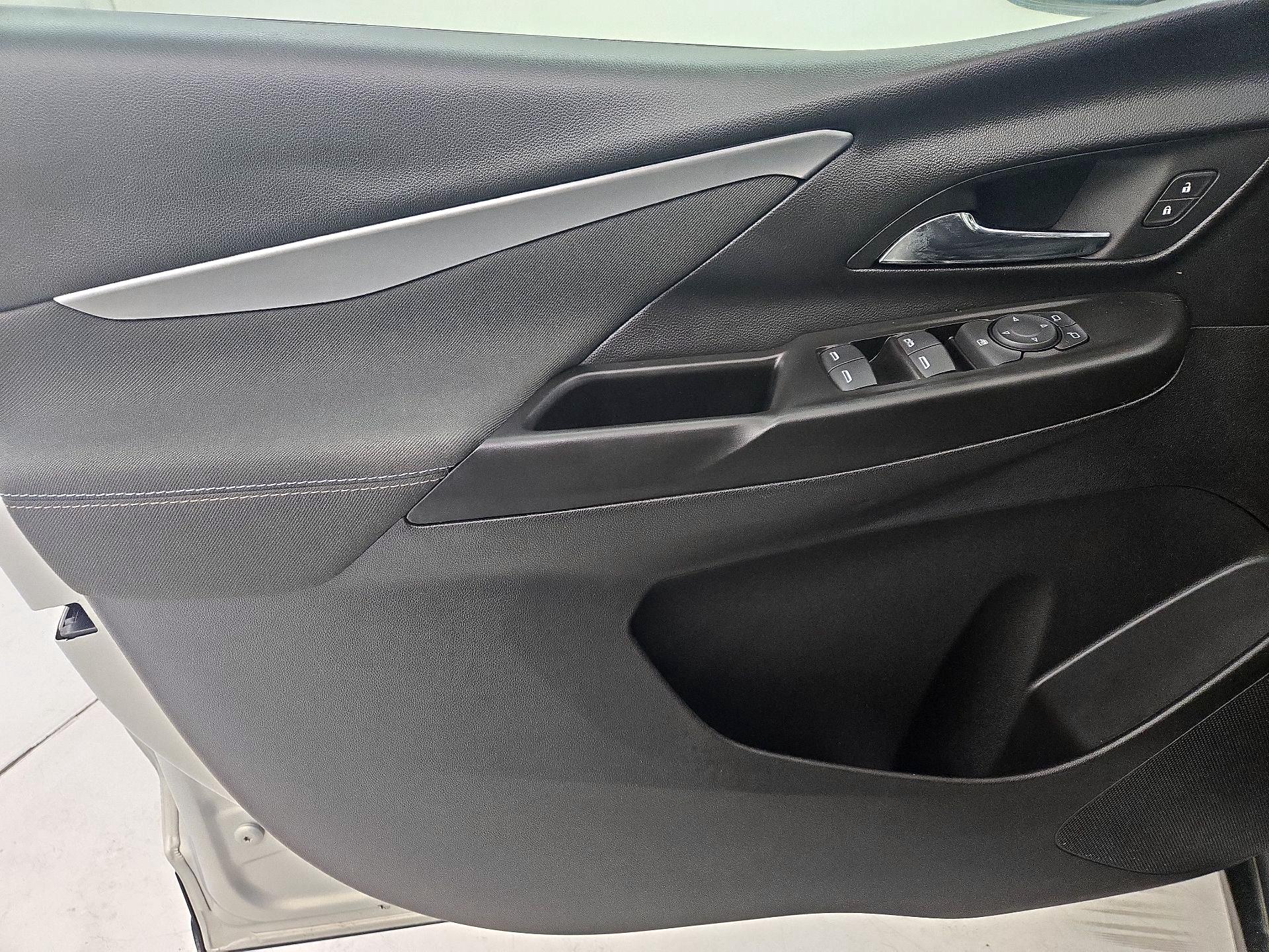 Thumbnail: 2023 Chevrolet Bolt EV - 12