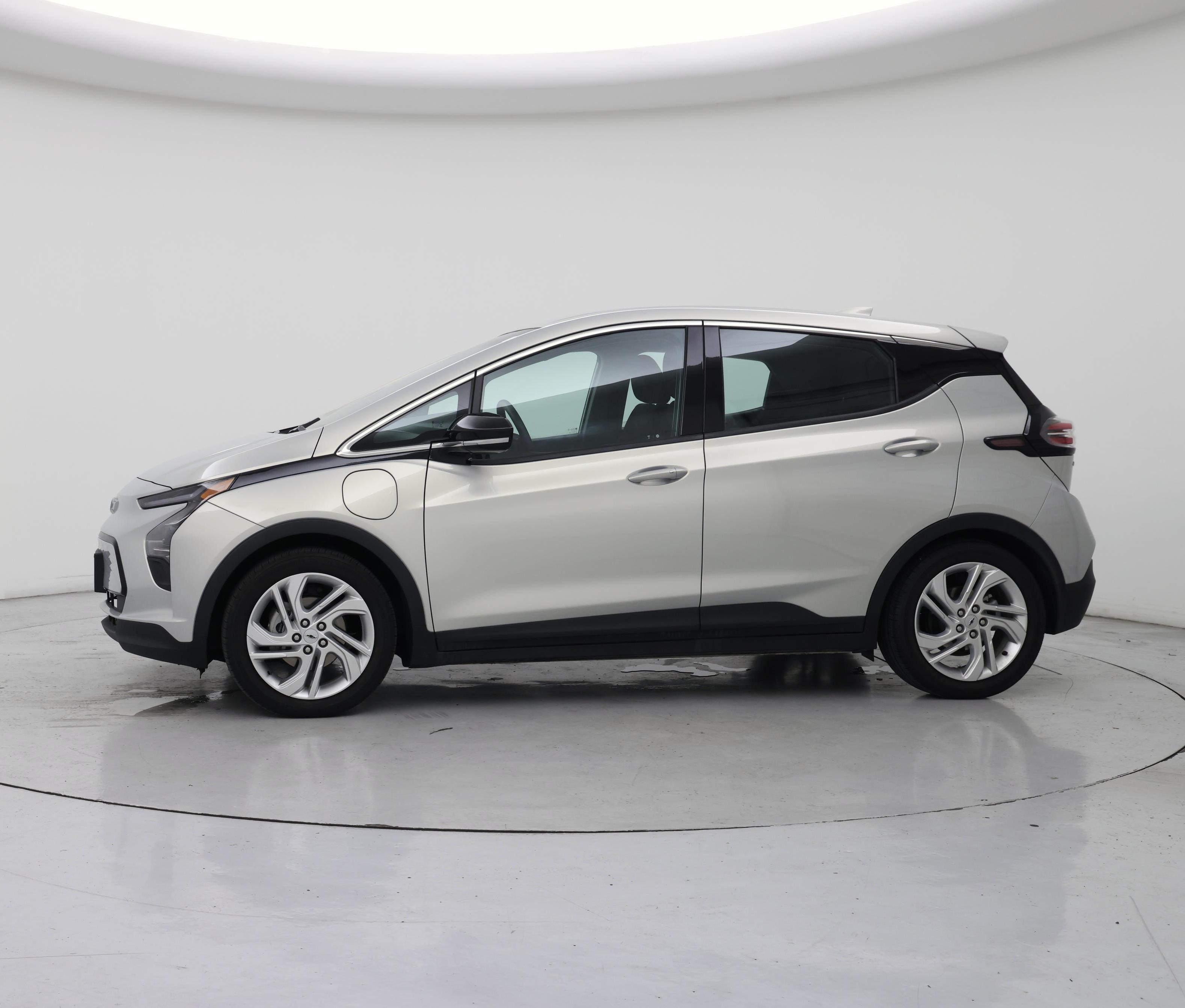 Thumbnail: 2023 Chevrolet Bolt EV - 3