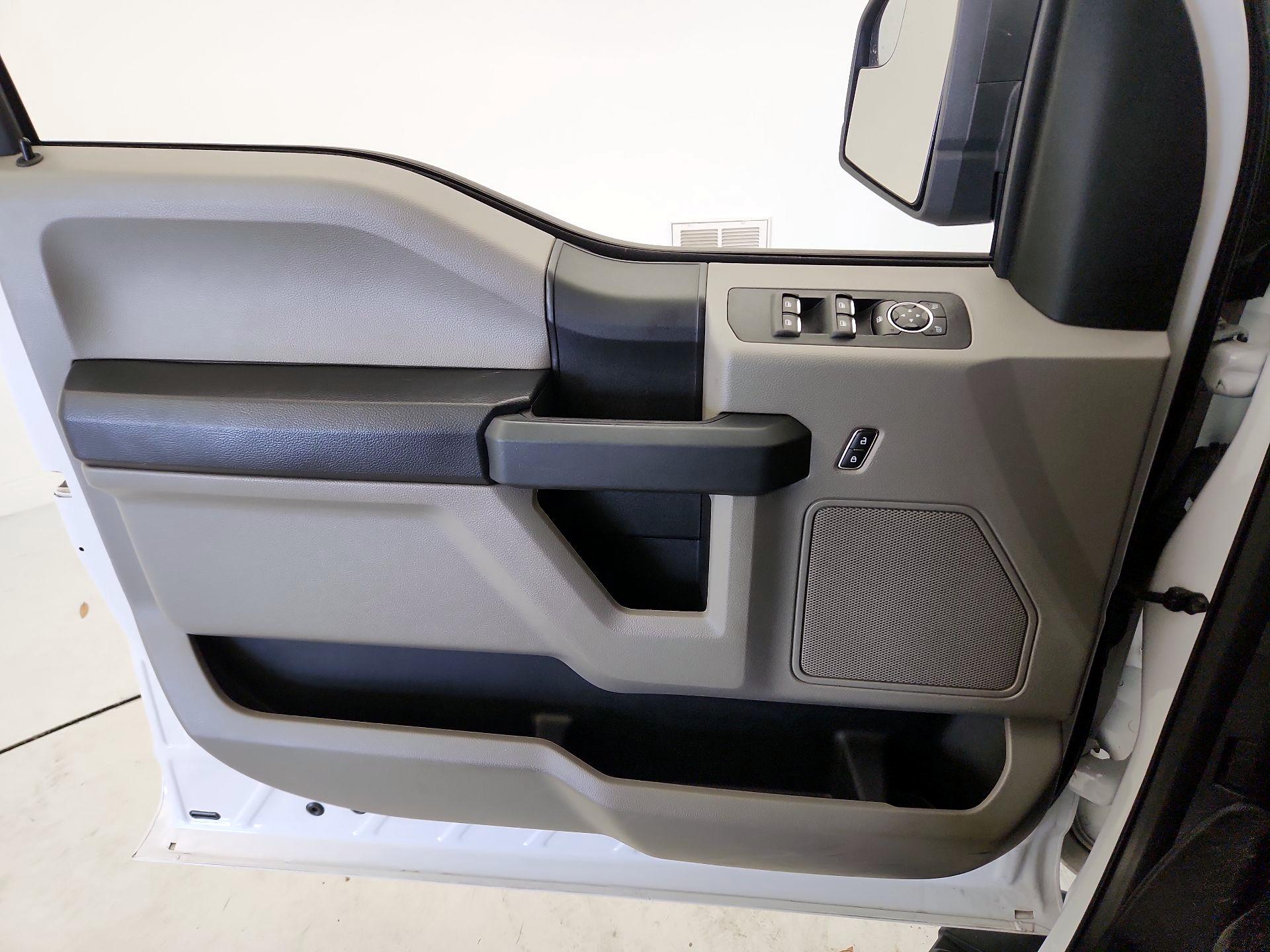 Thumbnail: 2019 Ford F-150 - 12