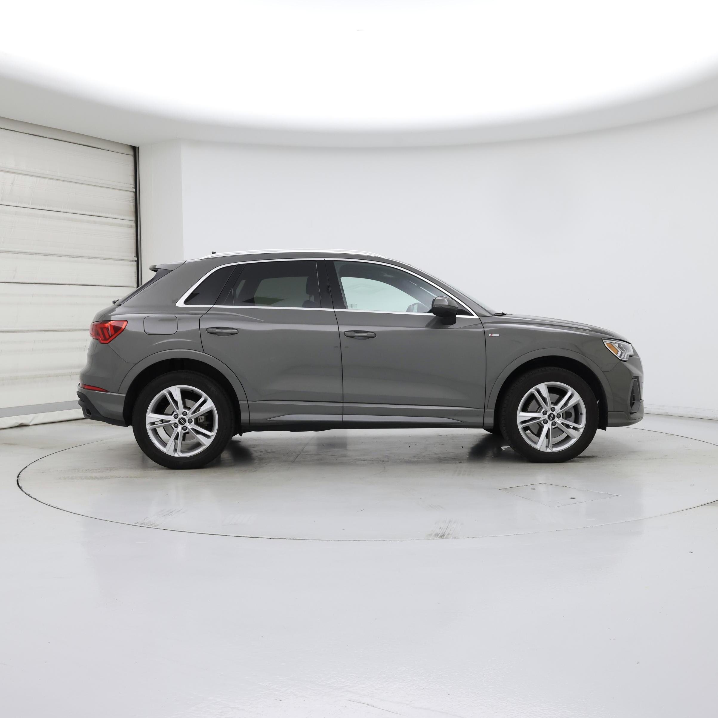Thumbnail: 2024 Audi Q3 - 7