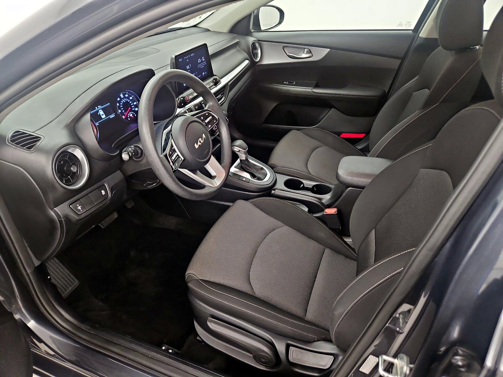 Thumbnail: 2023 Kia Forte - 11