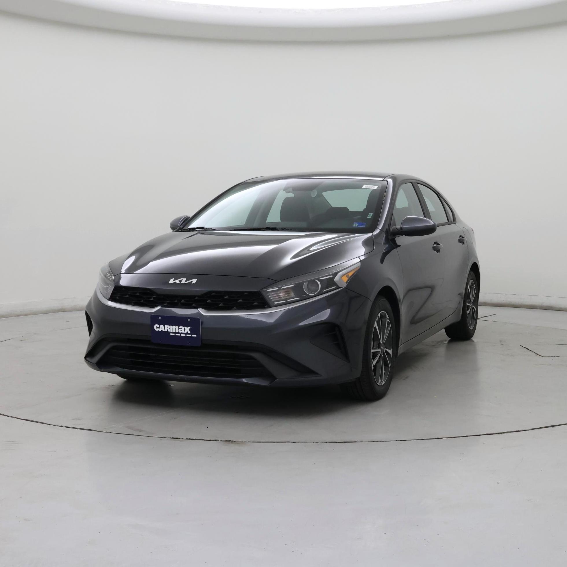 Thumbnail: 2023 Kia Forte - 4