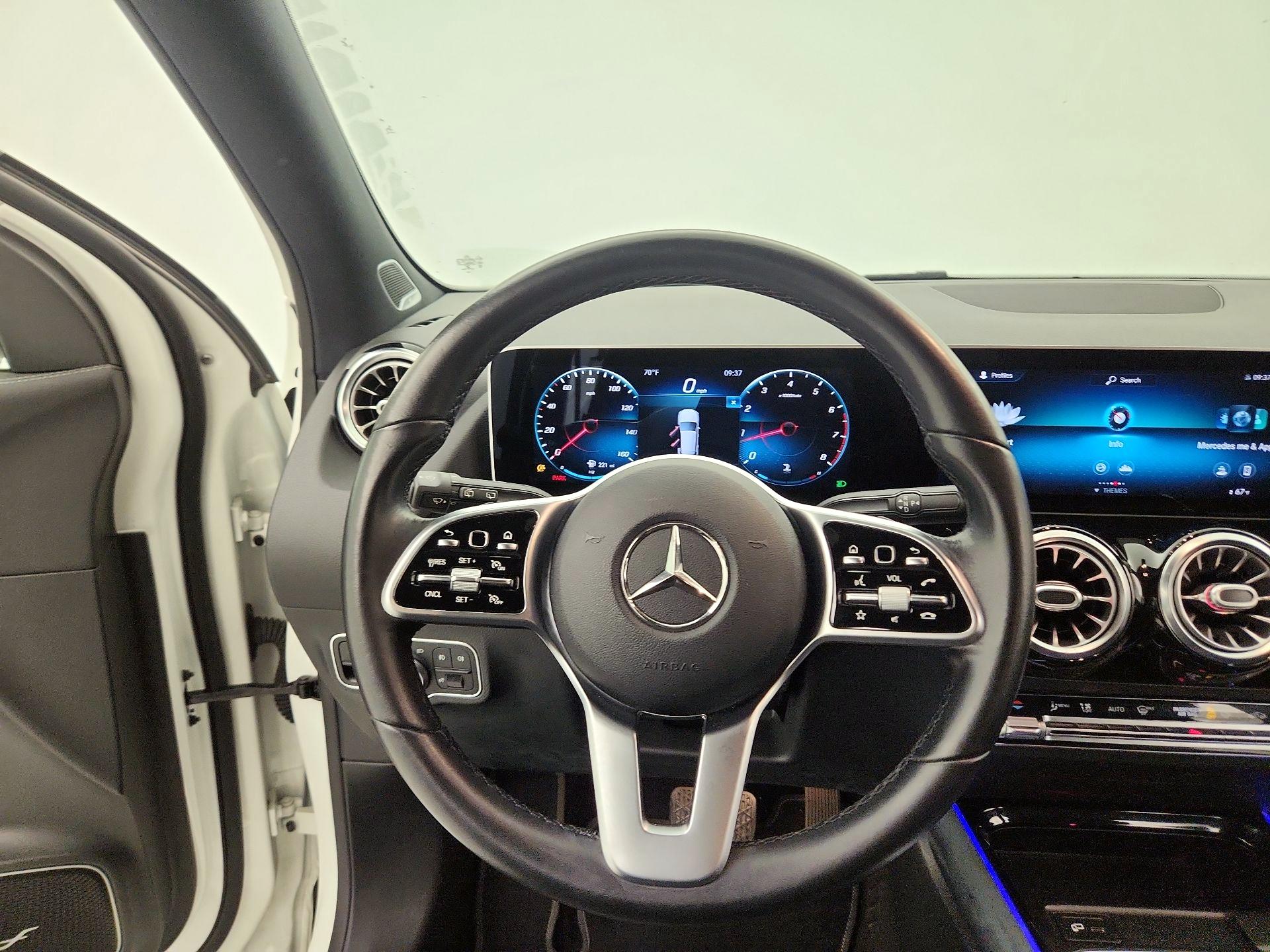 Thumbnail: 2021 Mercedes-Benz GLA - 10