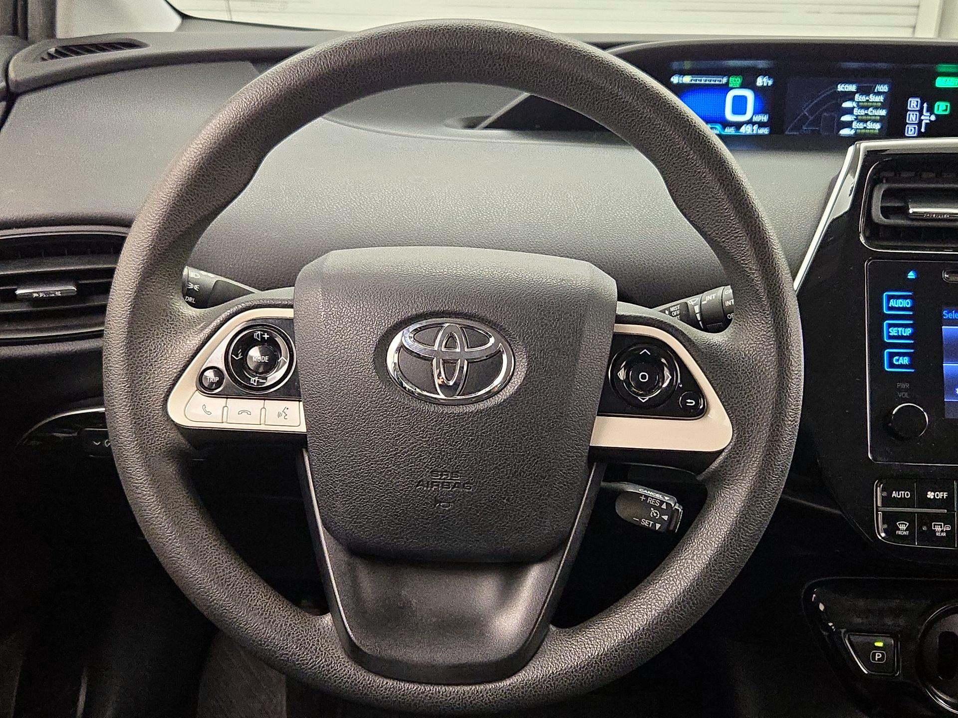 Thumbnail: 2016 Toyota Prius - 10