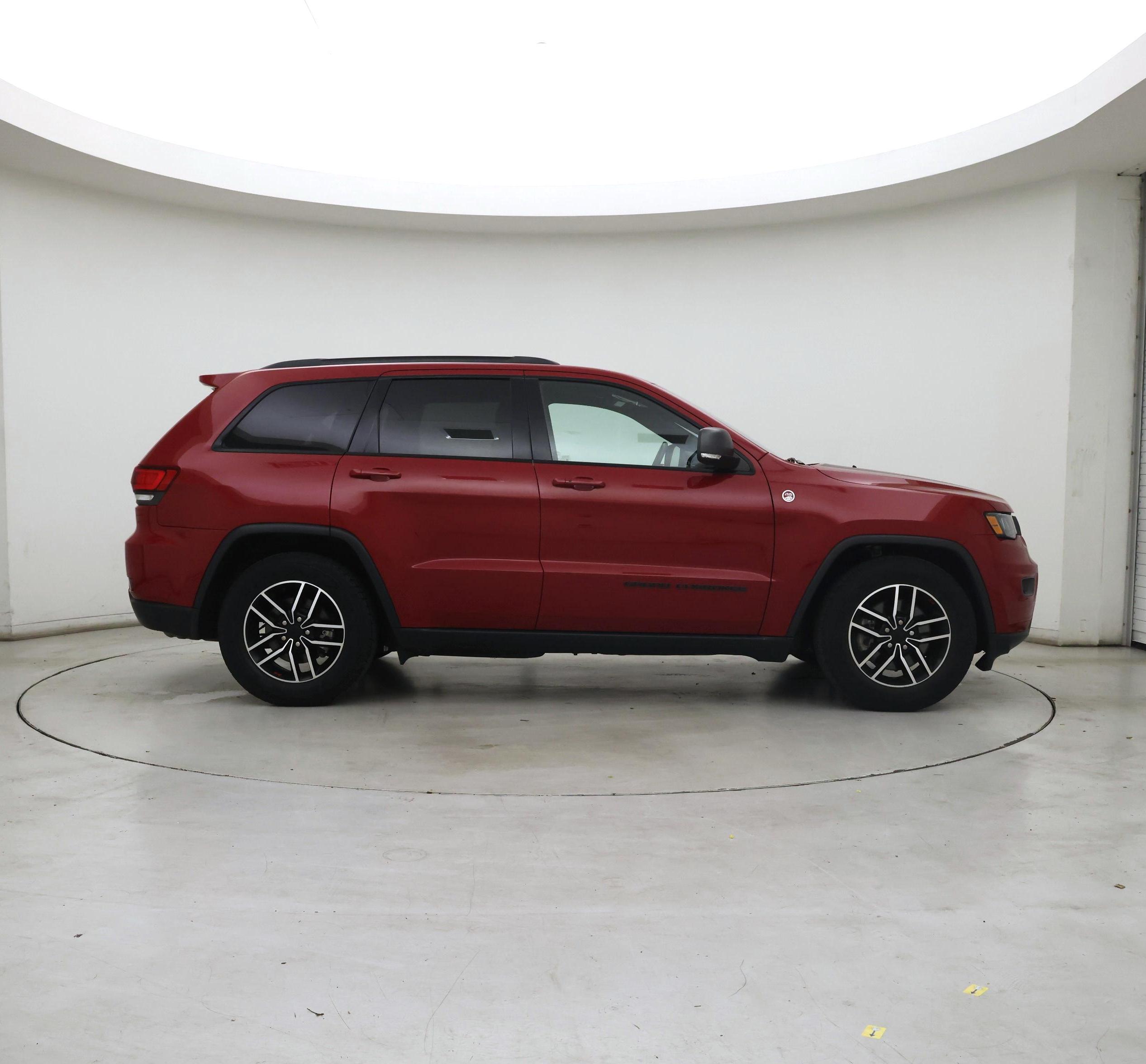 Thumbnail: 2021 Jeep Grand Cherokee - 7