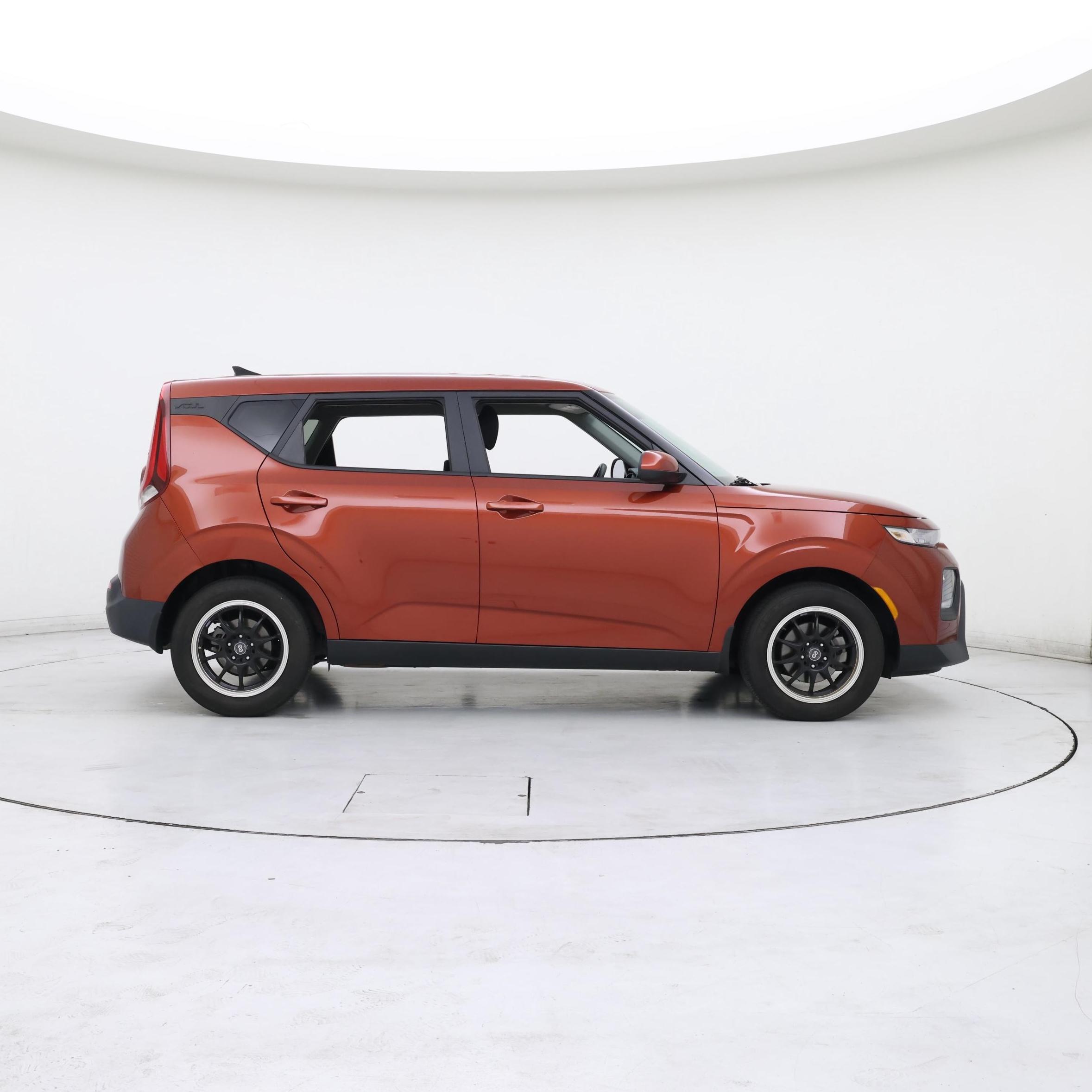 Thumbnail: 2022 Kia Soul - 7