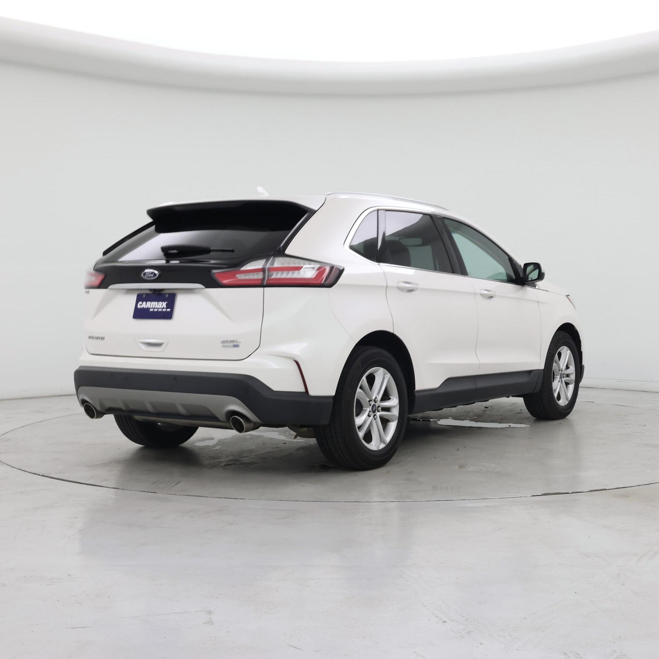Thumbnail: 2019 Ford Edge - 8