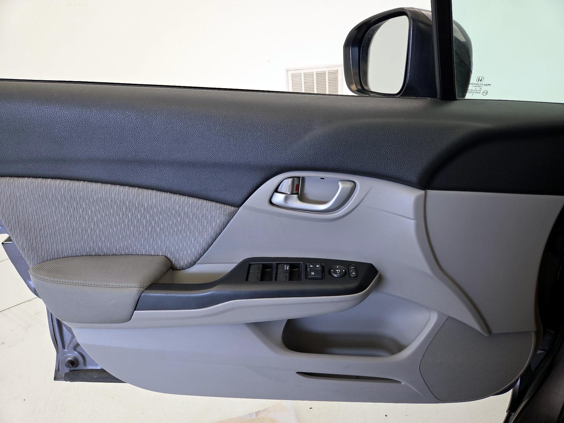 Thumbnail: 2014 Honda Civic - 12