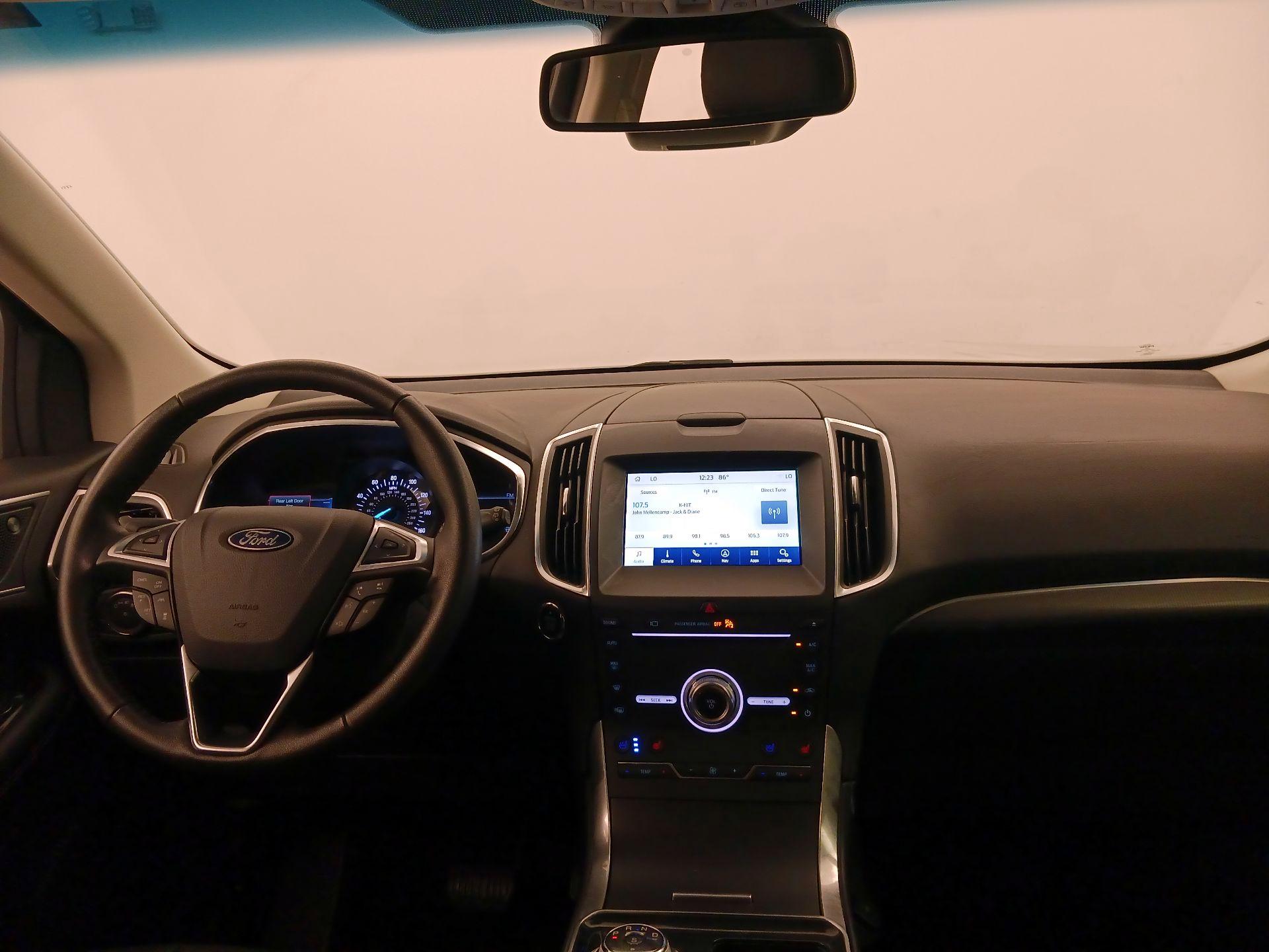 Thumbnail: 2019 Ford Edge - 9