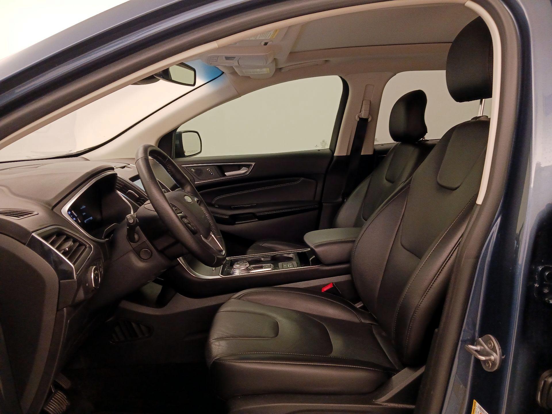 Thumbnail: 2019 Ford Edge - 11