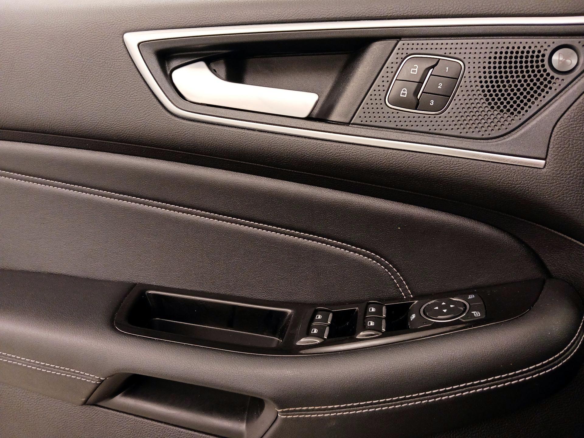Thumbnail: 2019 Ford Edge - 12