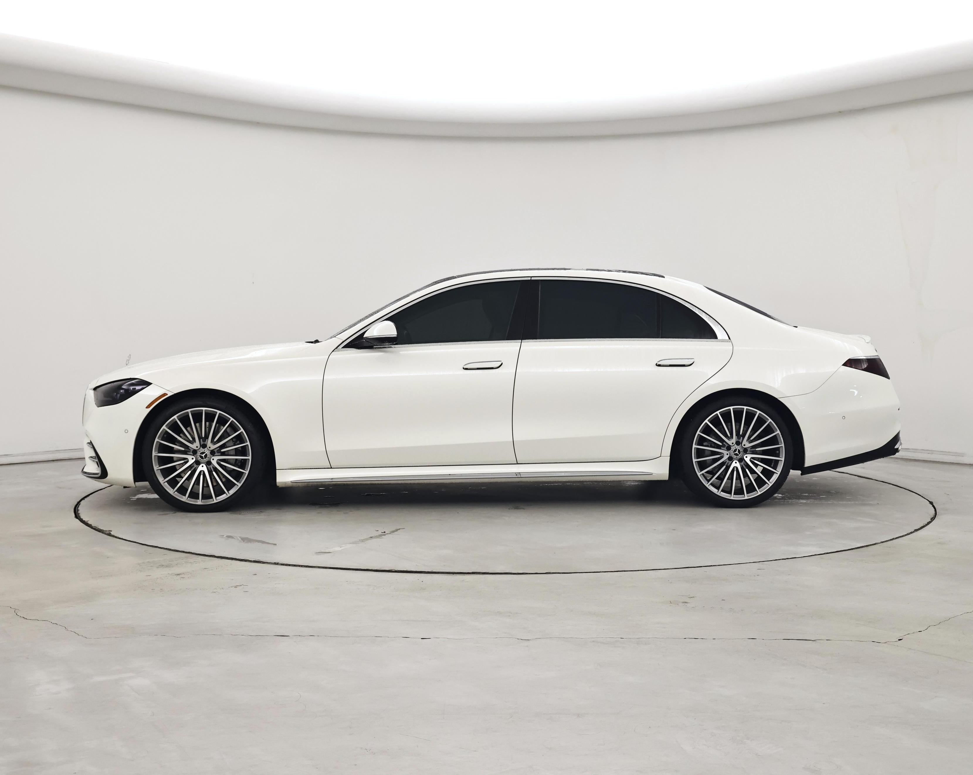 Thumbnail: 2021 Mercedes-Benz S-Class - 3