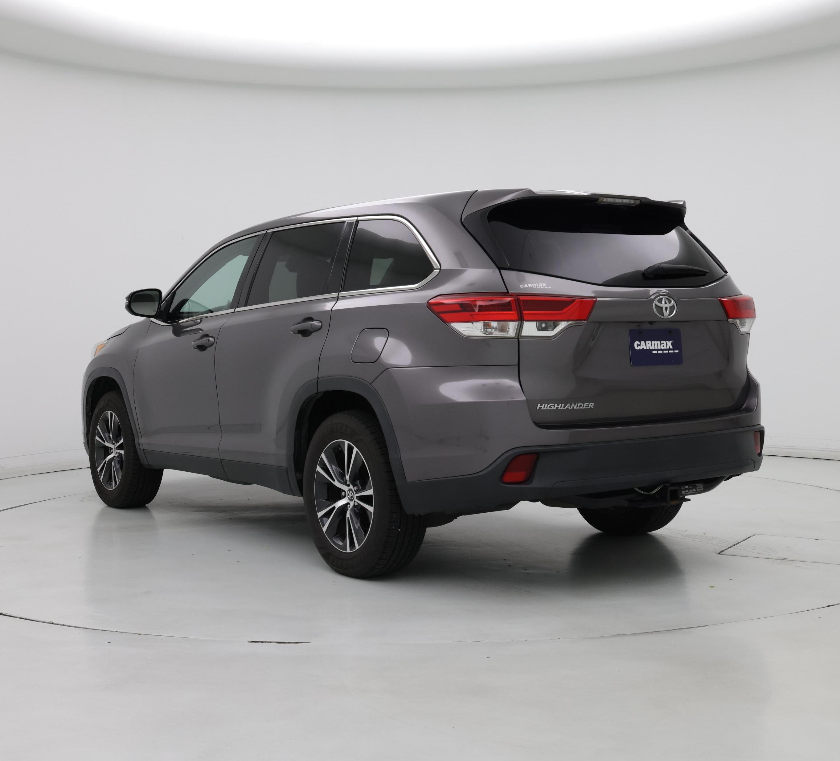 Thumbnail: 2019 Toyota Highlander - 2