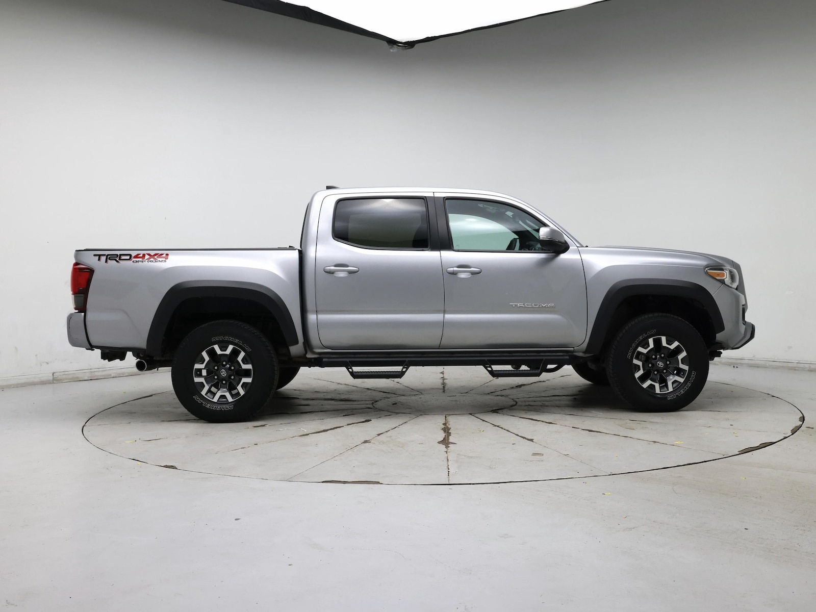 2018 Toyota Tacoma TRD Off Road - Photo 8