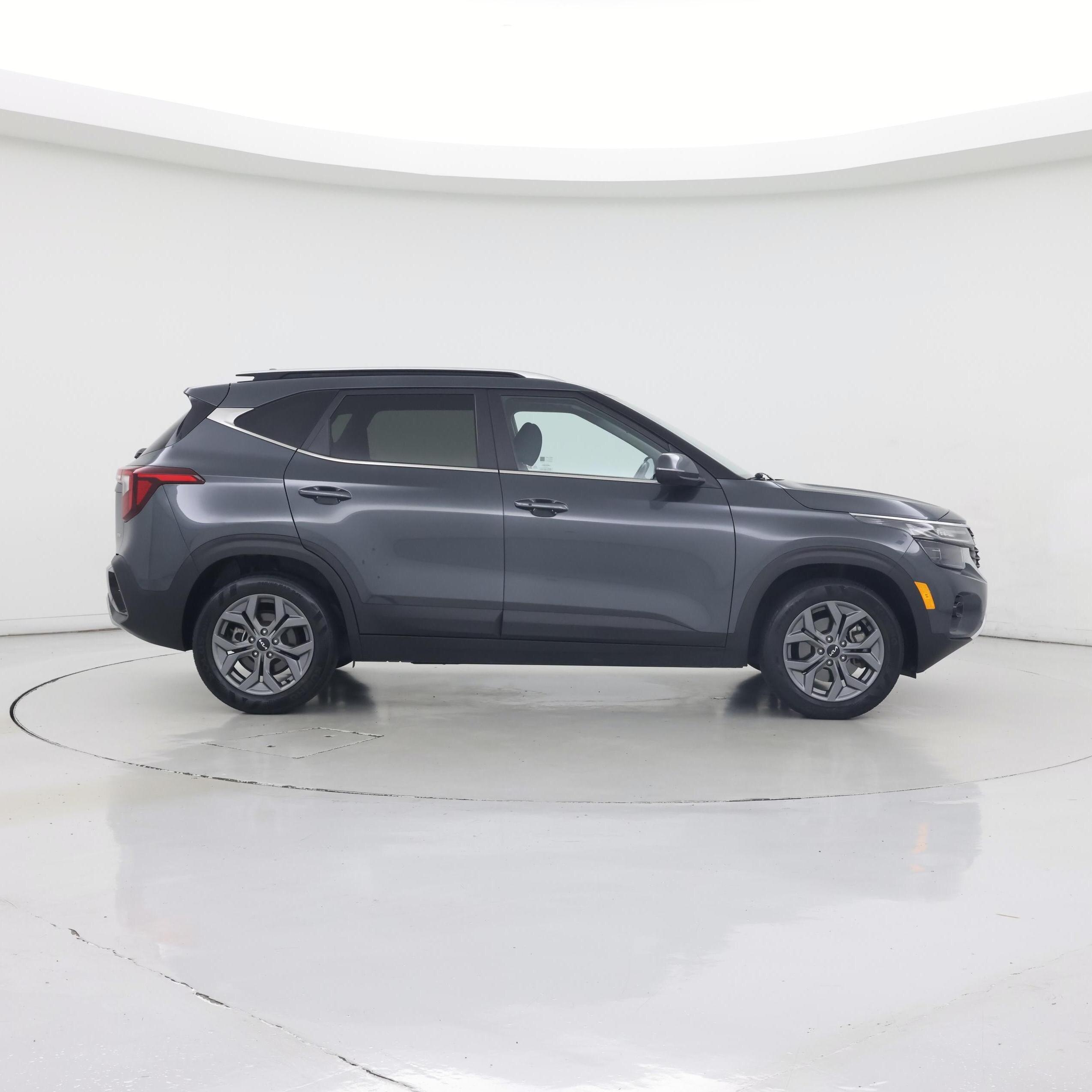 Thumbnail: 2024 Kia Seltos - 7