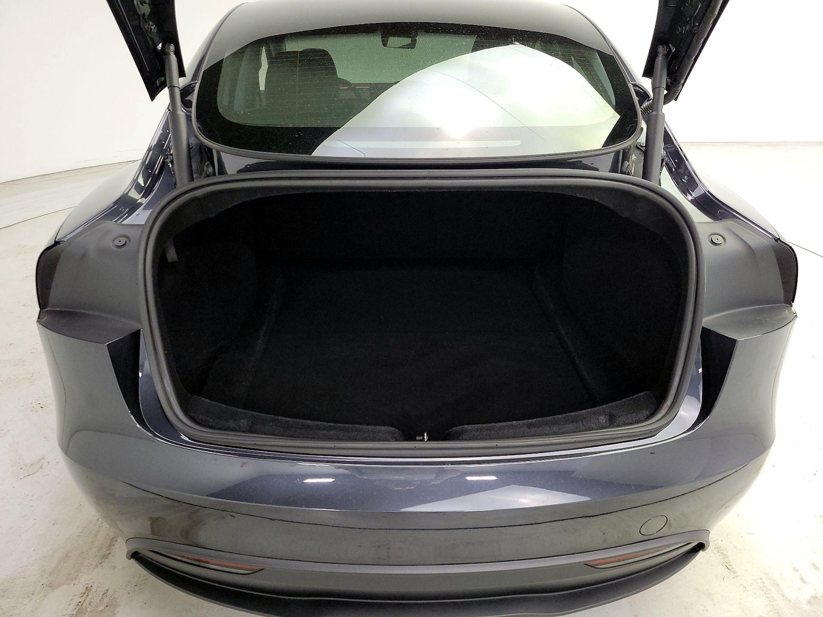 2025 Tesla Model 3 Long Range - Photo 22
