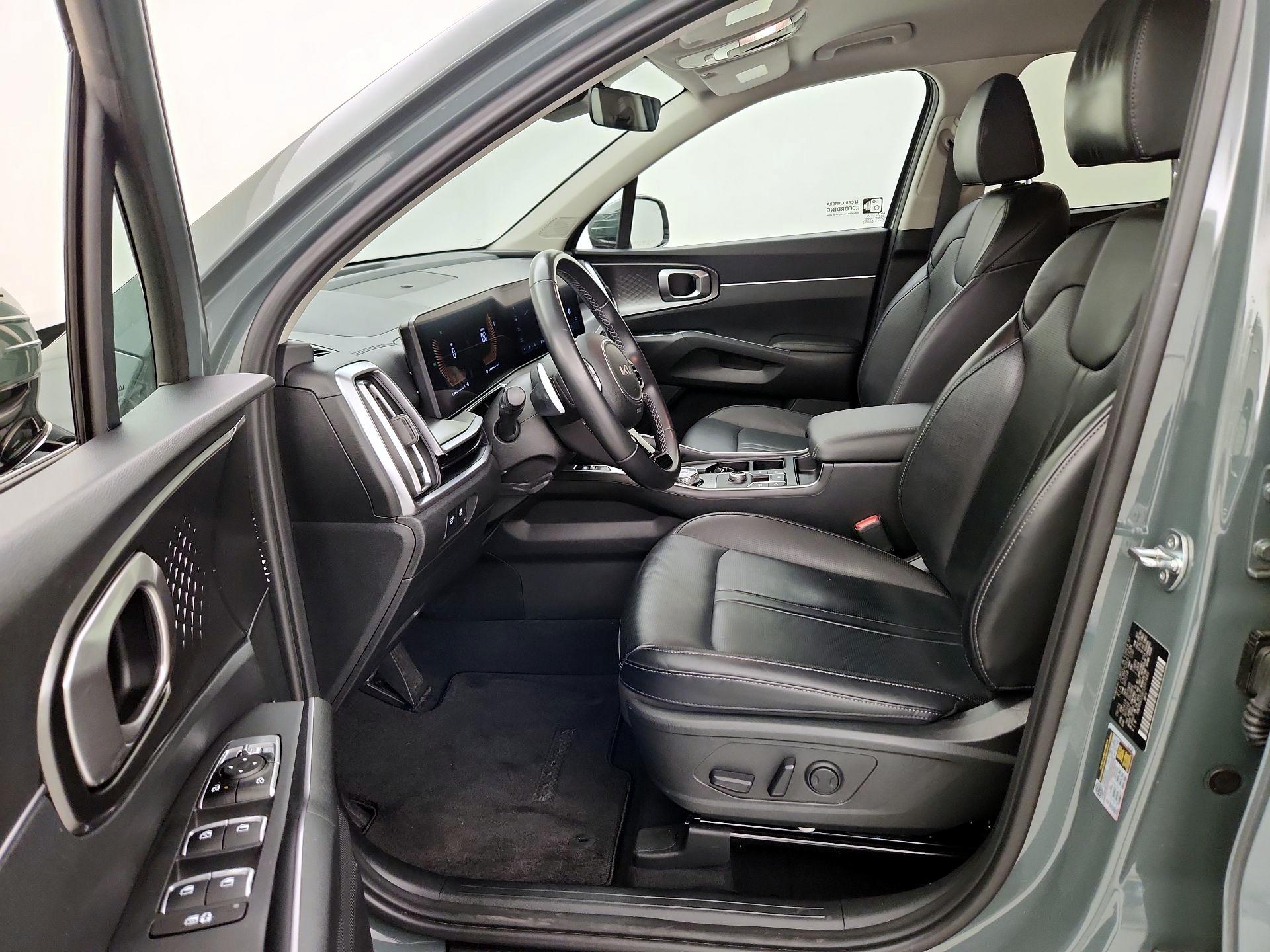 Thumbnail: 2025 Kia Sorento - 11
