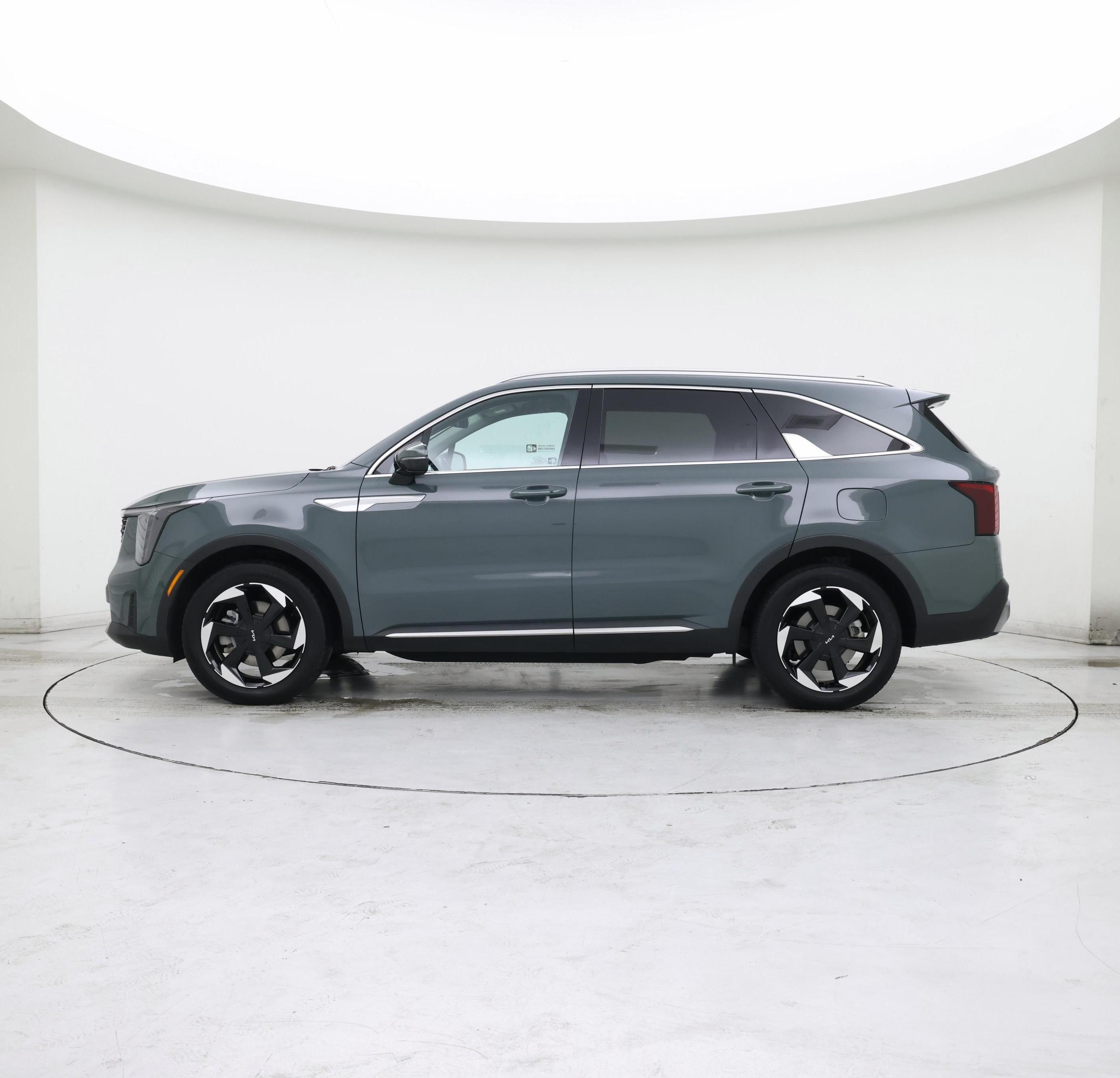 Thumbnail: 2025 Kia Sorento - 3