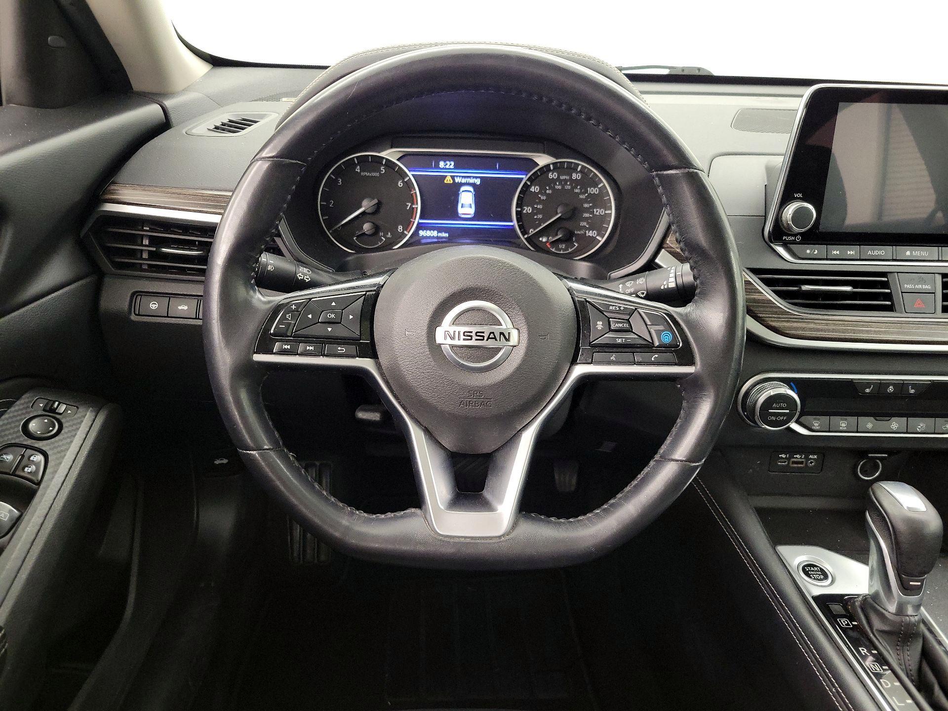 Thumbnail: 2019 Nissan Altima - 10