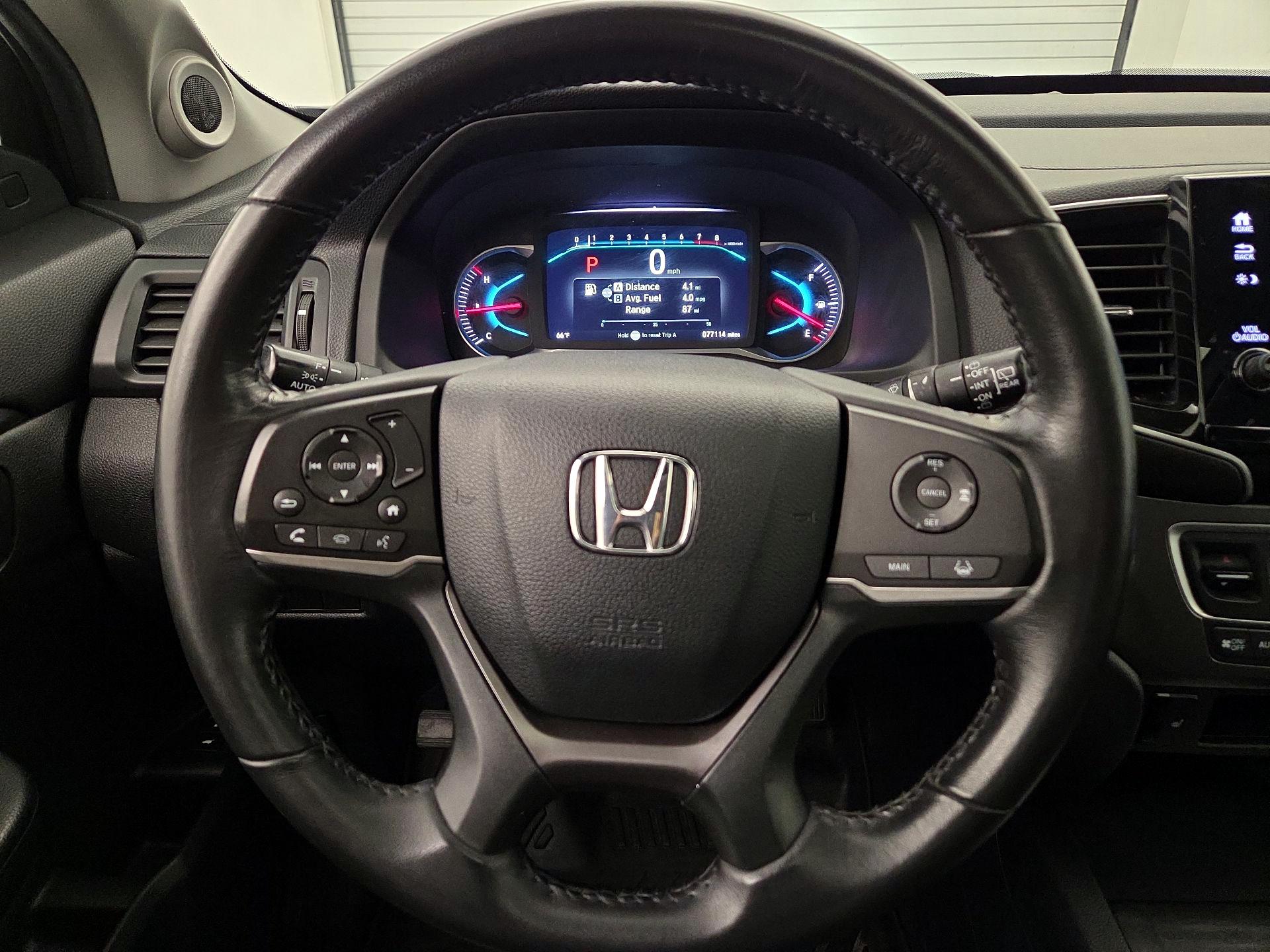 Thumbnail: 2019 Honda Pilot - 10
