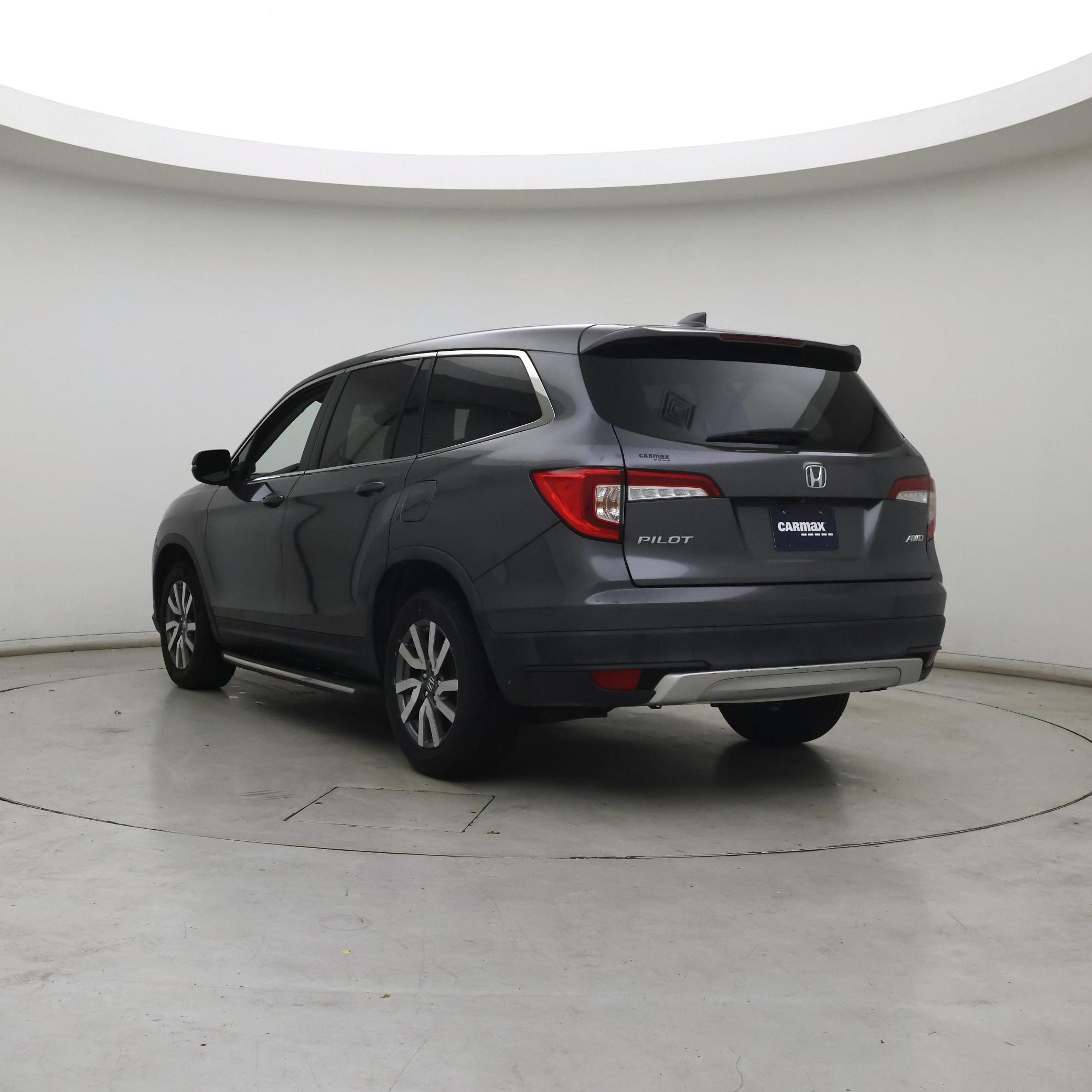 Thumbnail: 2019 Honda Pilot - 2