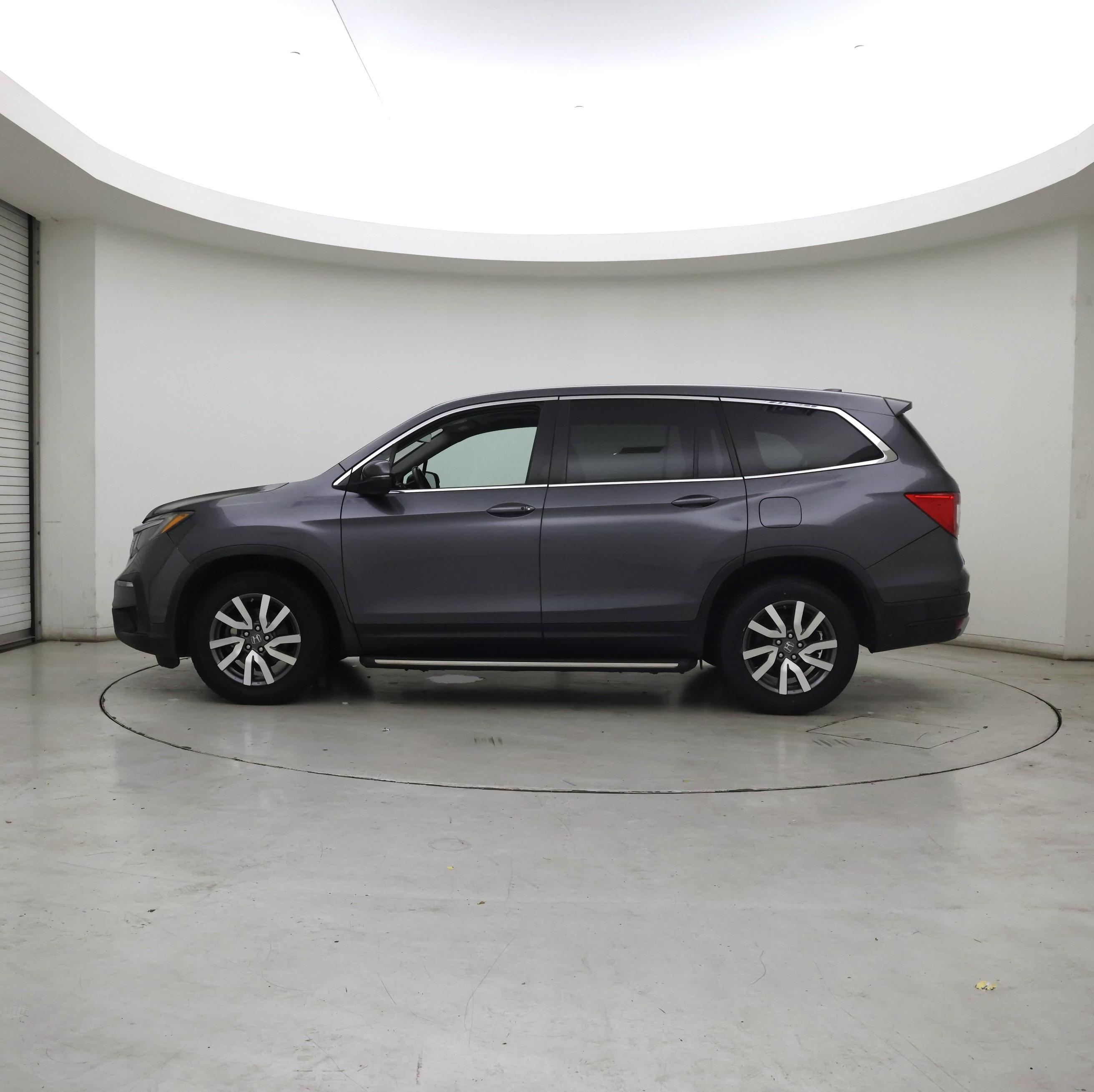 Thumbnail: 2019 Honda Pilot - 3
