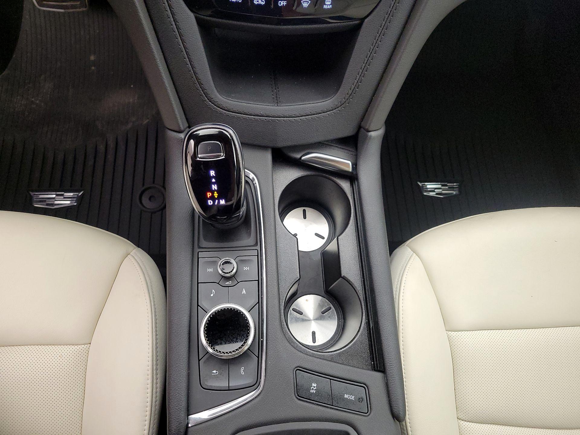 Thumbnail: 2024 Cadillac XT6 - 18