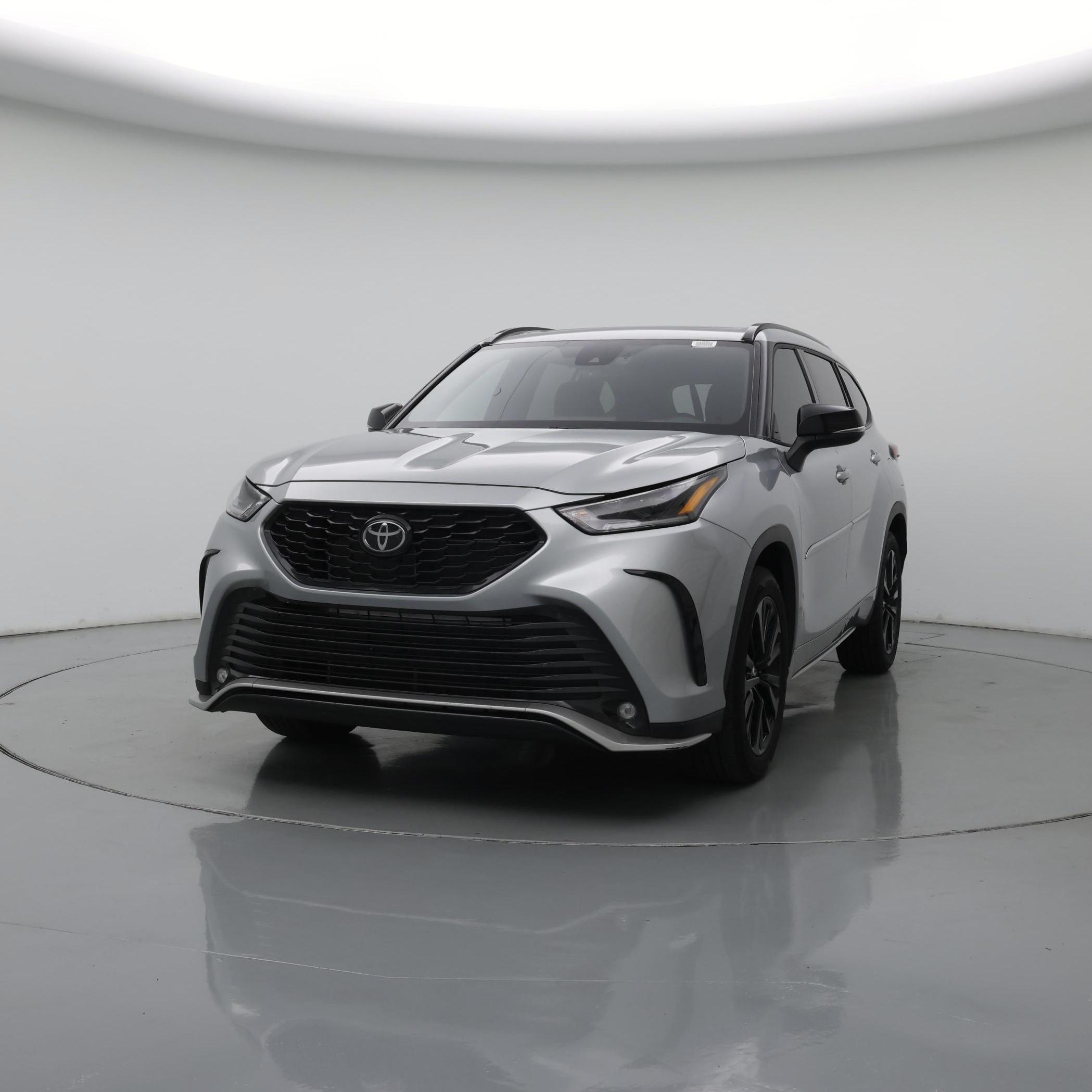 Thumbnail: 2023 Toyota Highlander - 4