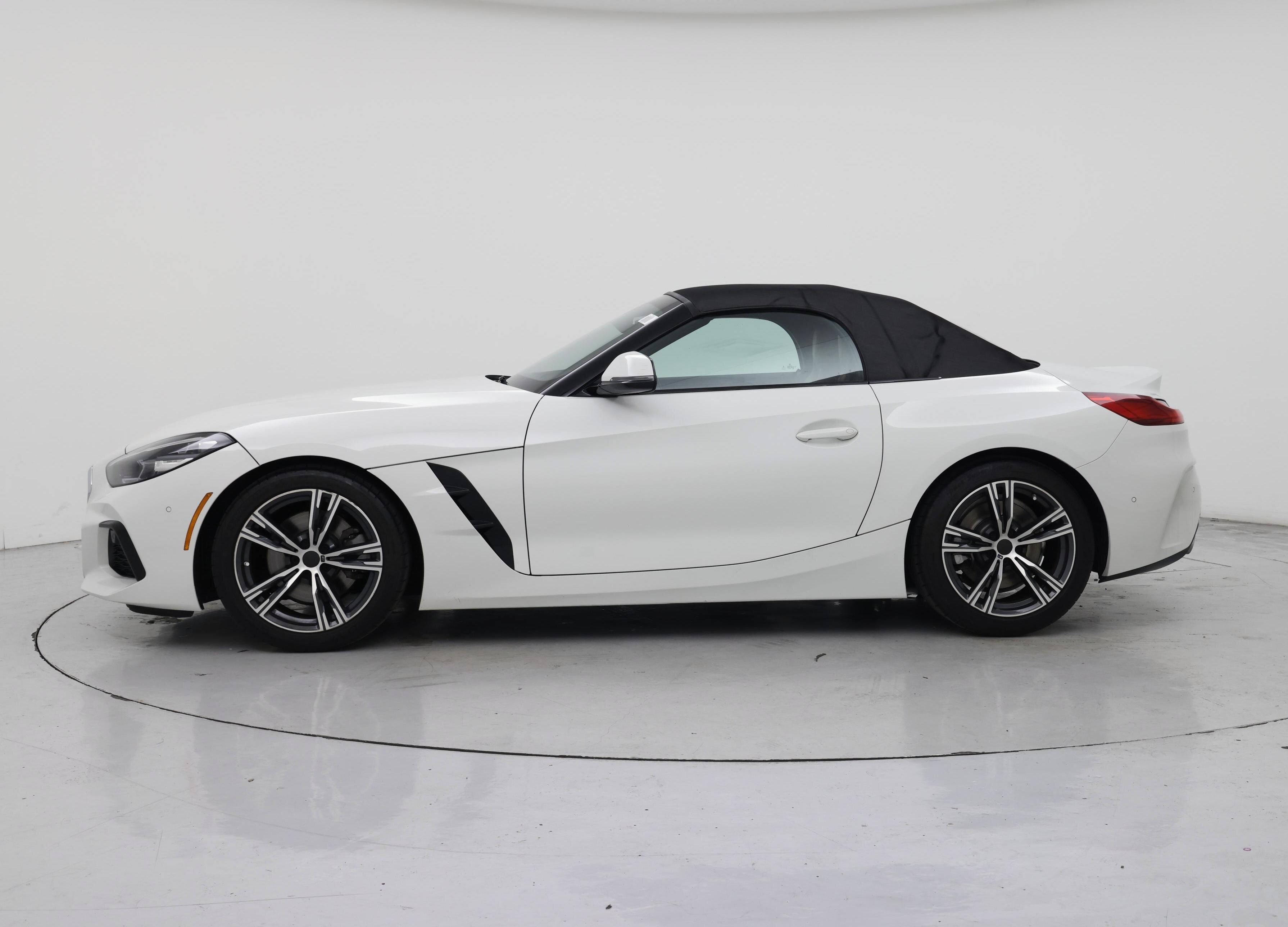 Thumbnail: 2021 BMW Z4 - 3