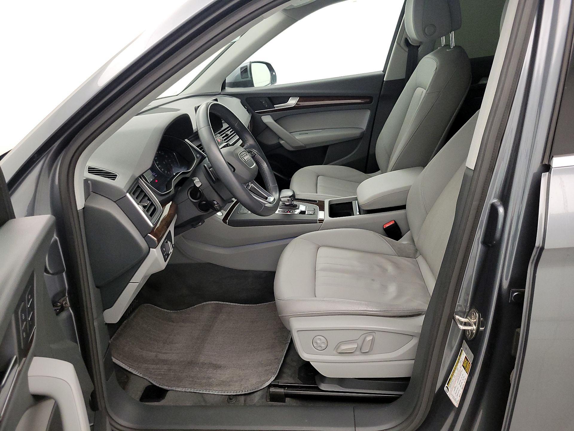 Thumbnail: 2020 Audi Q5 - 11