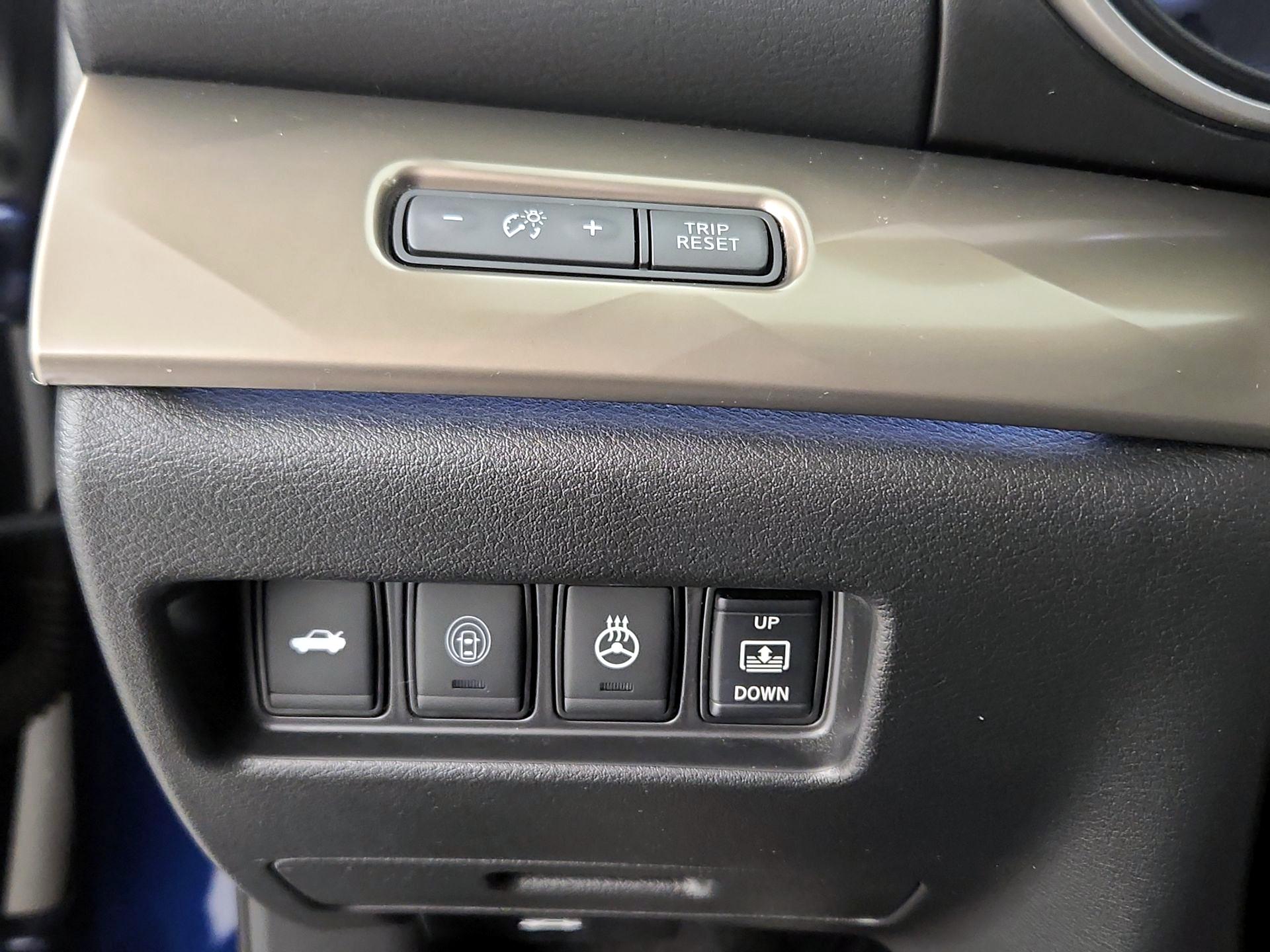 Thumbnail: 2019 Nissan Maxima - 13