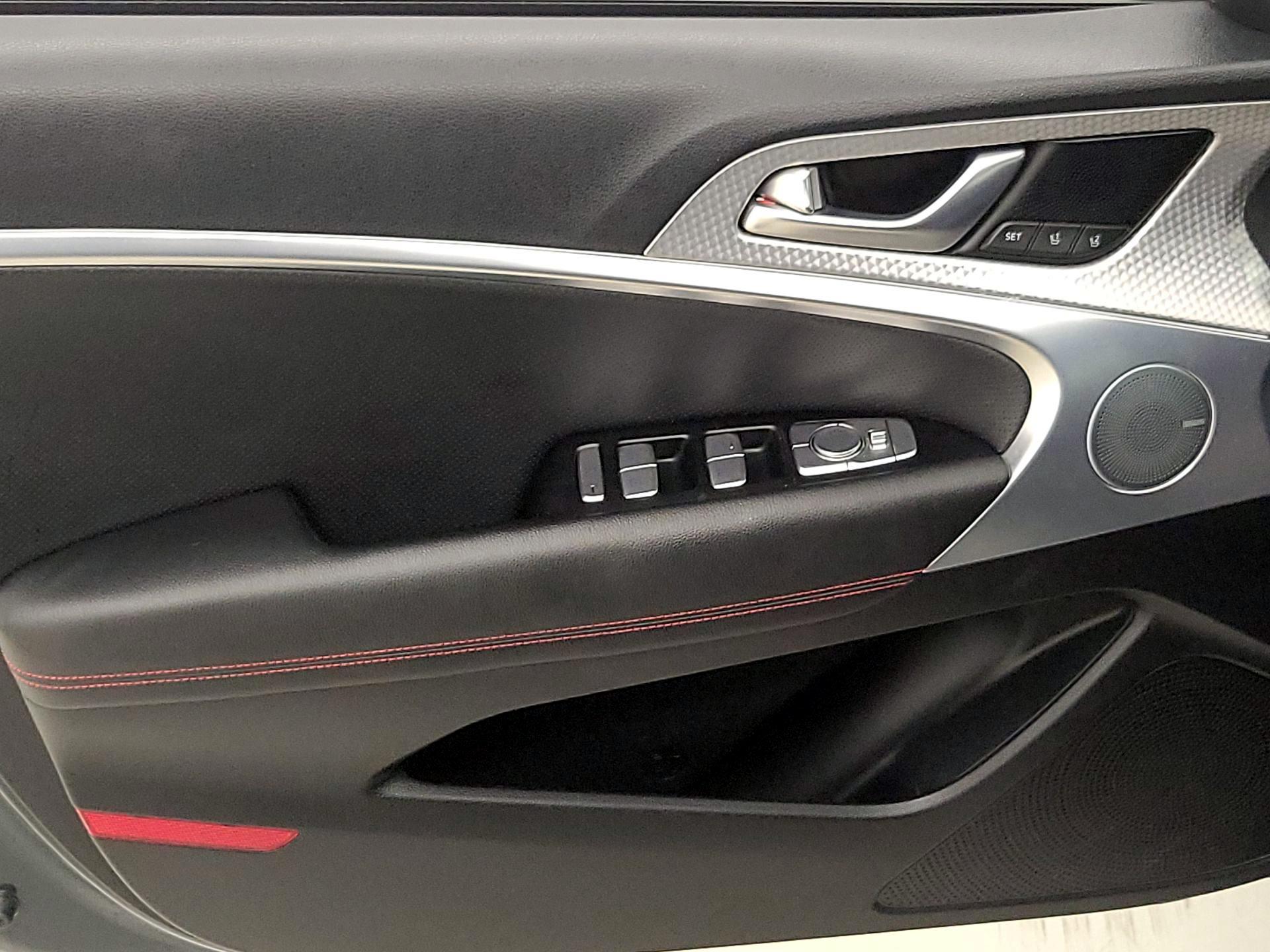 Thumbnail: 2023 Genesis G70 - 12
