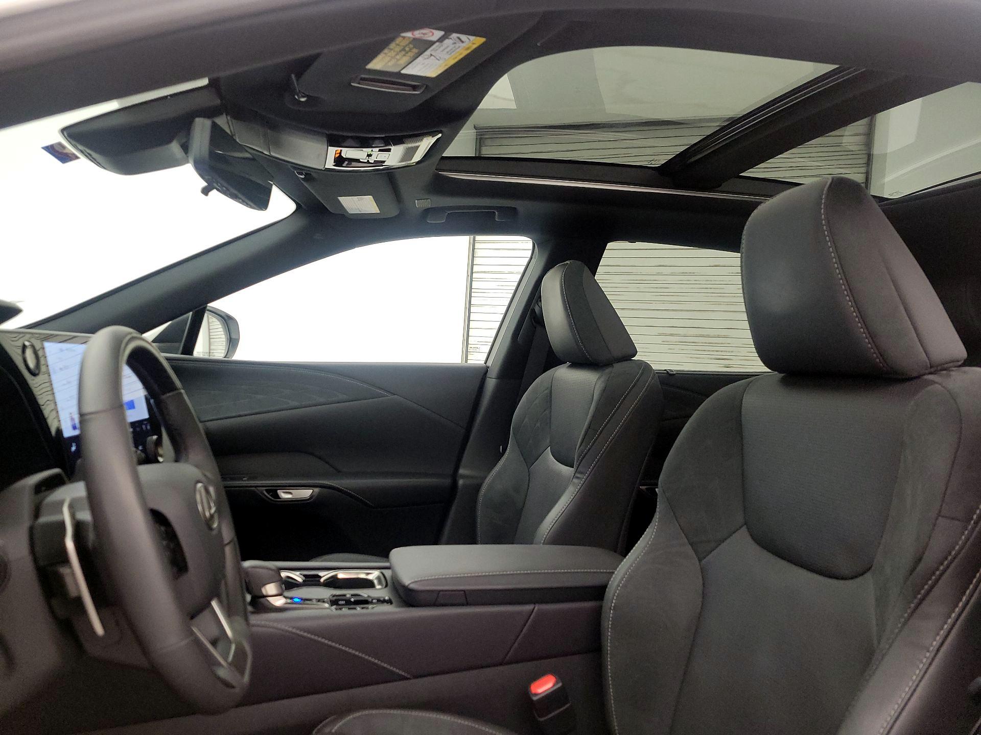 Thumbnail: 2023 Lexus RX - 19