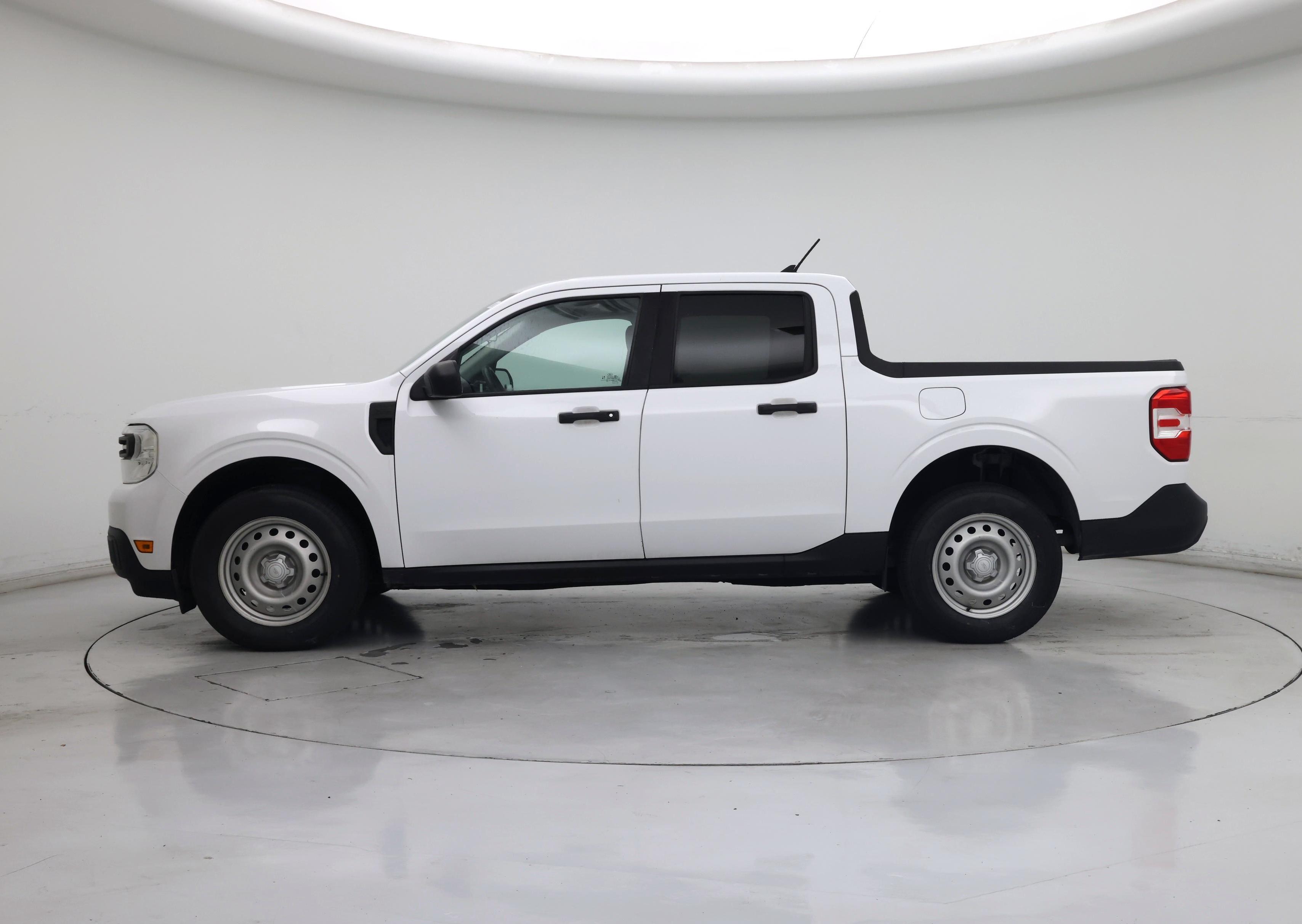 Thumbnail: 2022 Ford Maverick - 3