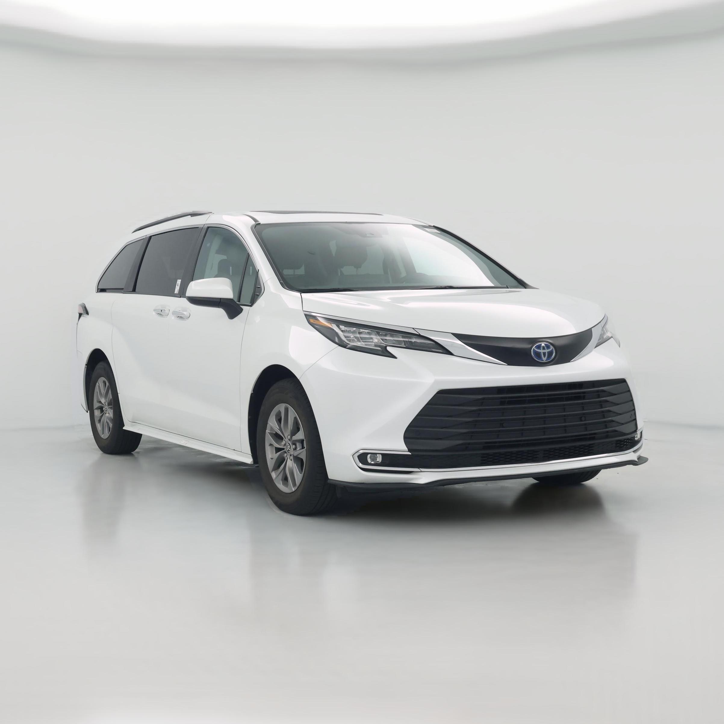 Thumbnail: 2022 Toyota Sienna - 1