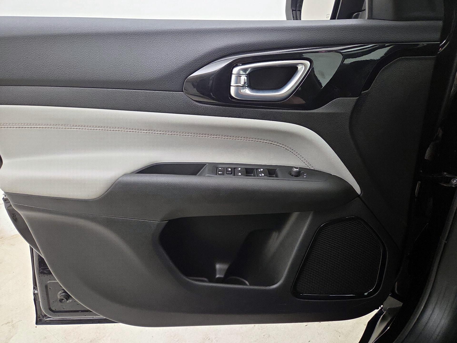 Thumbnail: 2025 Jeep Compass - 12