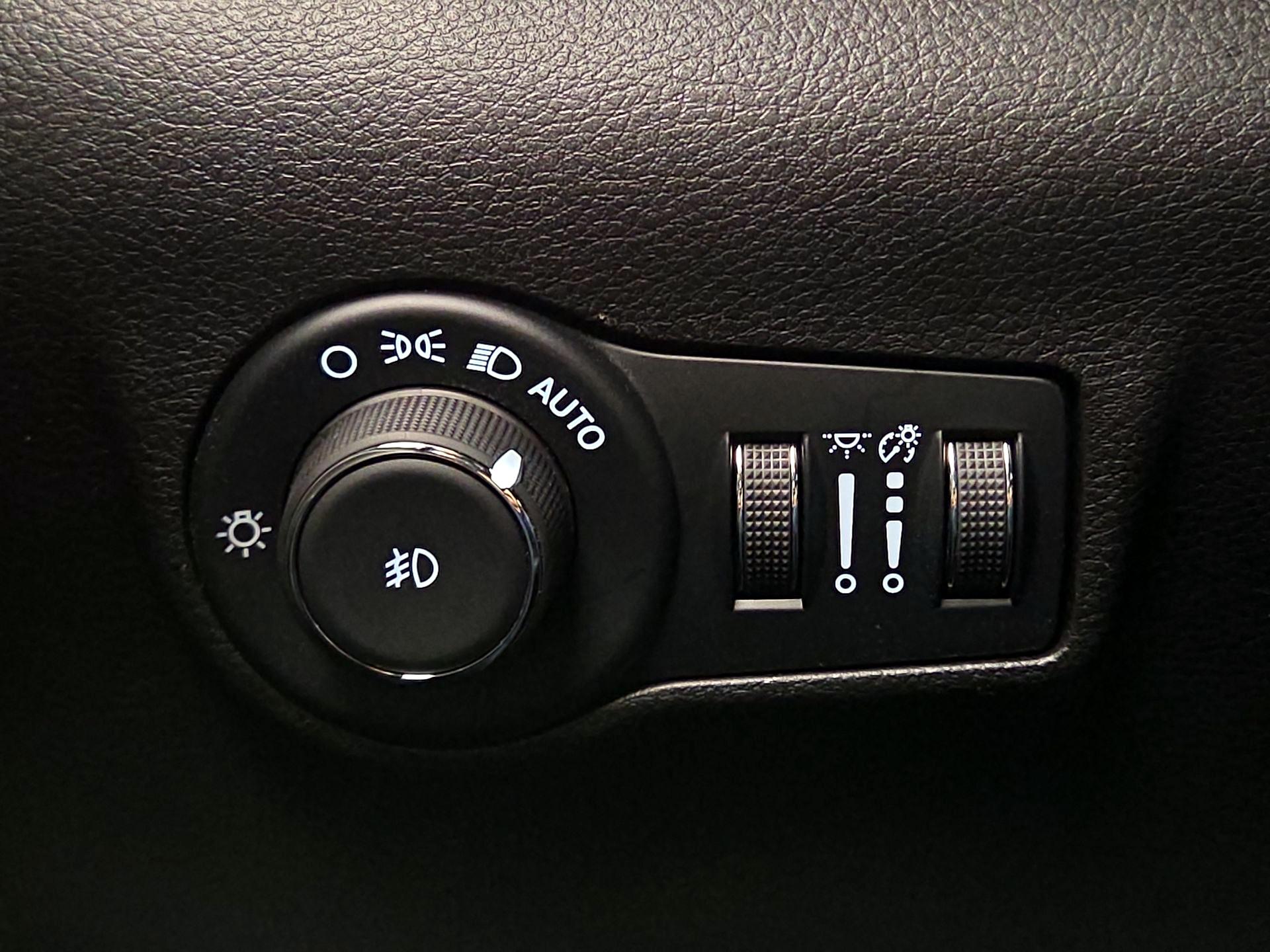 Thumbnail: 2025 Jeep Compass - 13