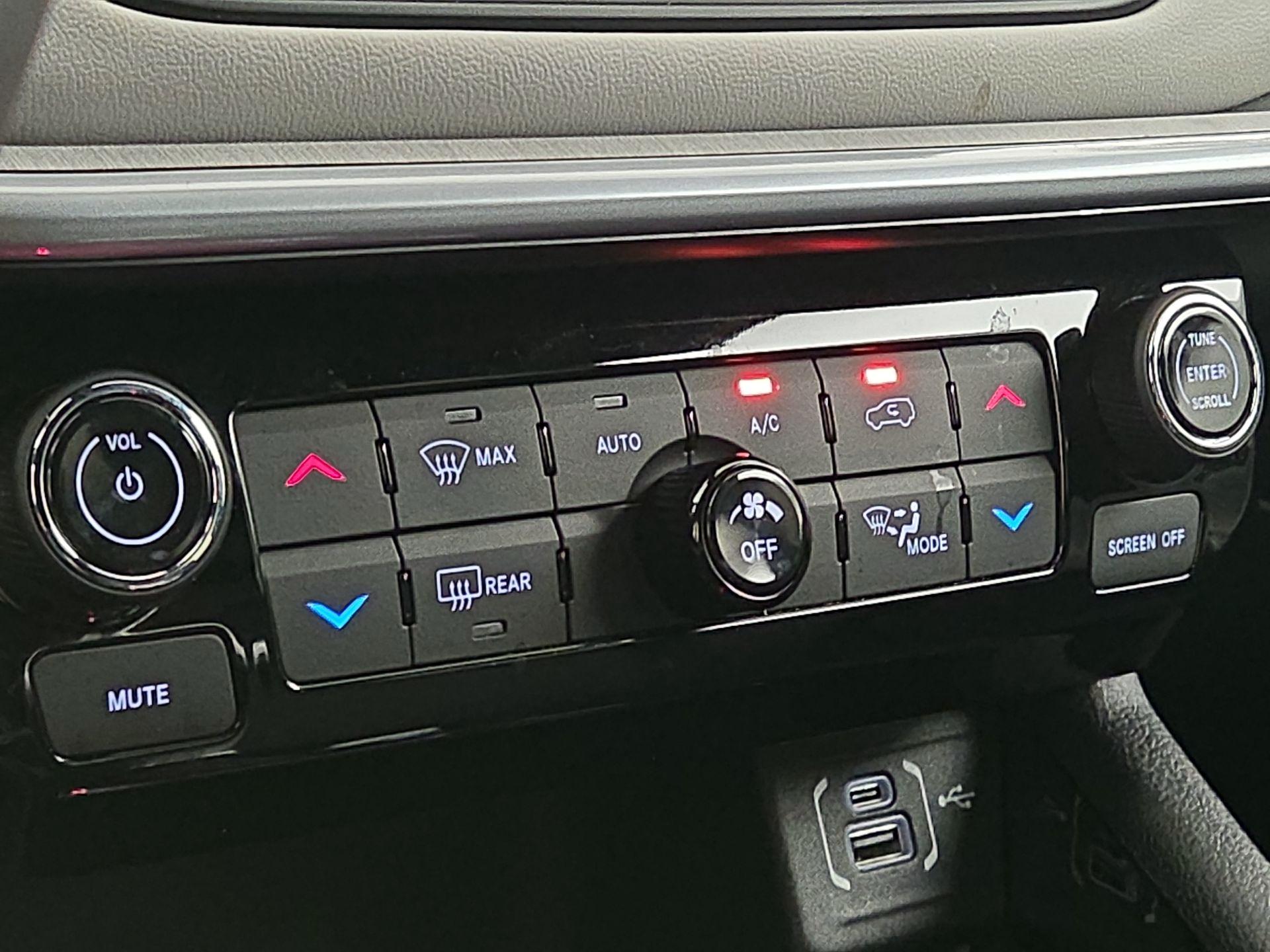 Thumbnail: 2025 Jeep Compass - 16