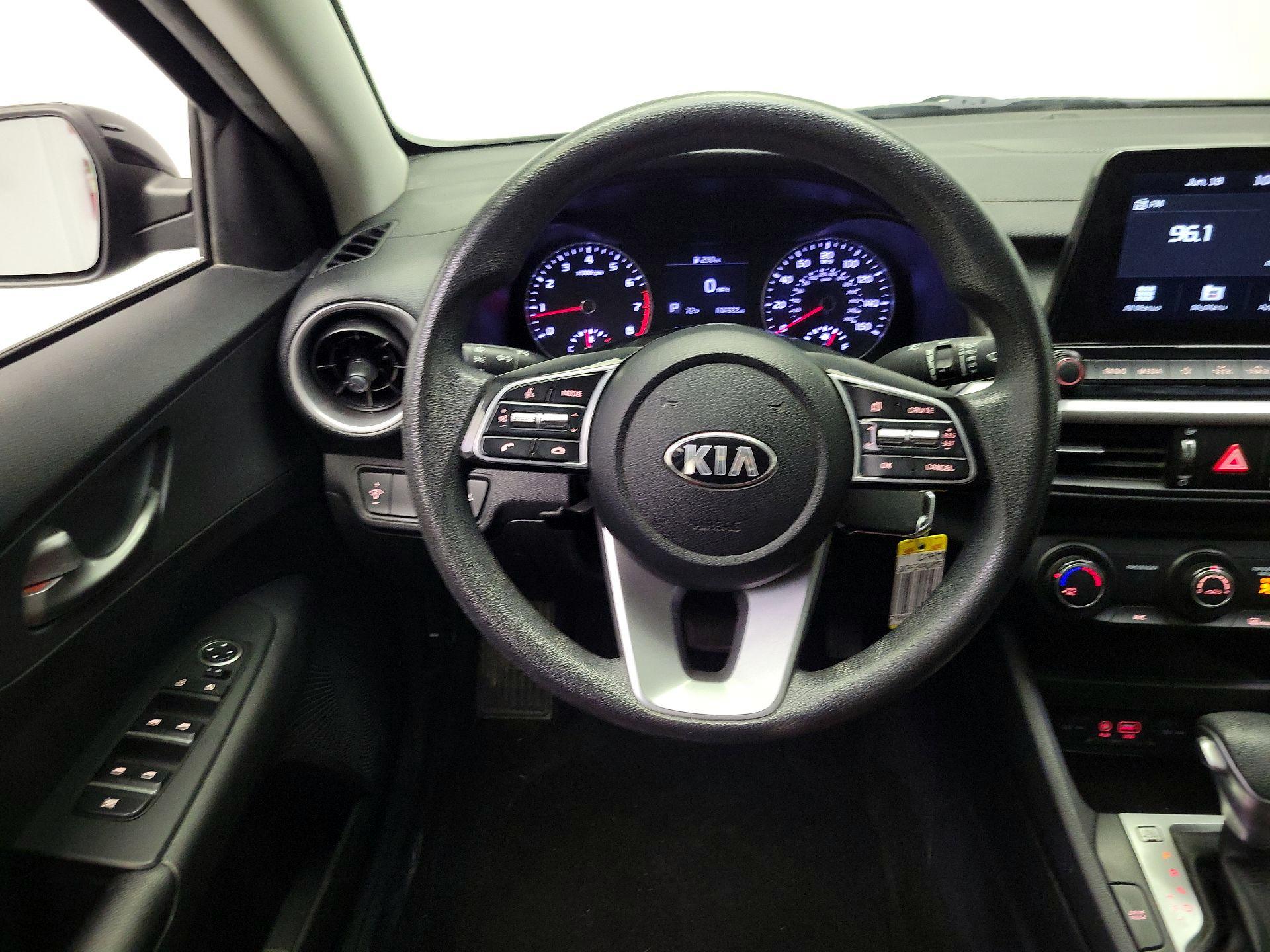 Thumbnail: 2021 Kia Forte - 10