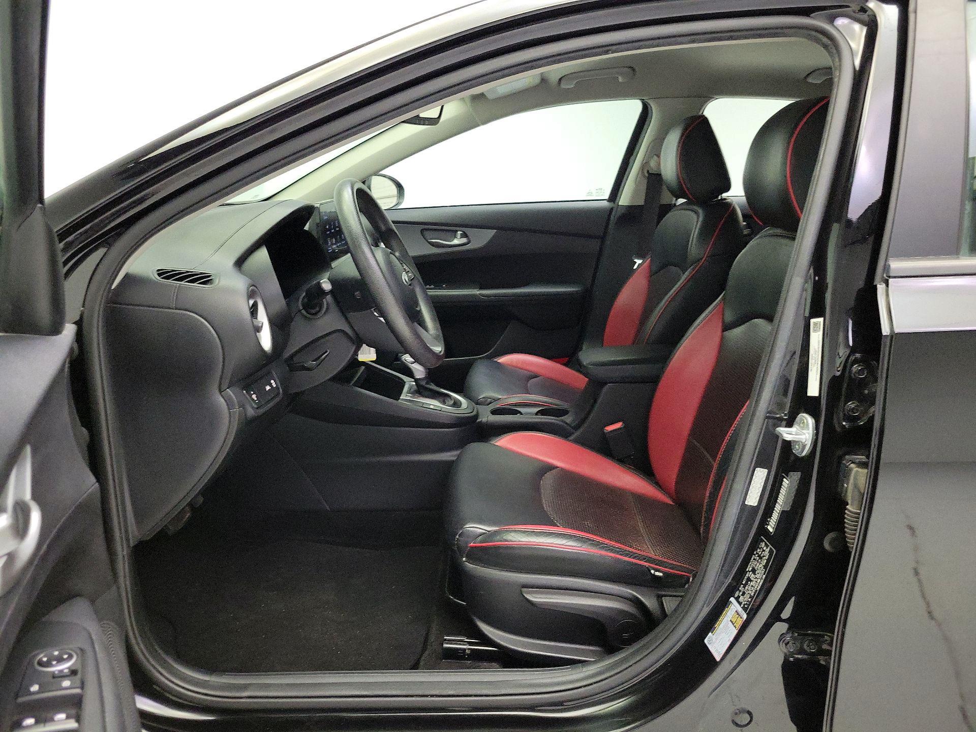 Thumbnail: 2021 Kia Forte - 11