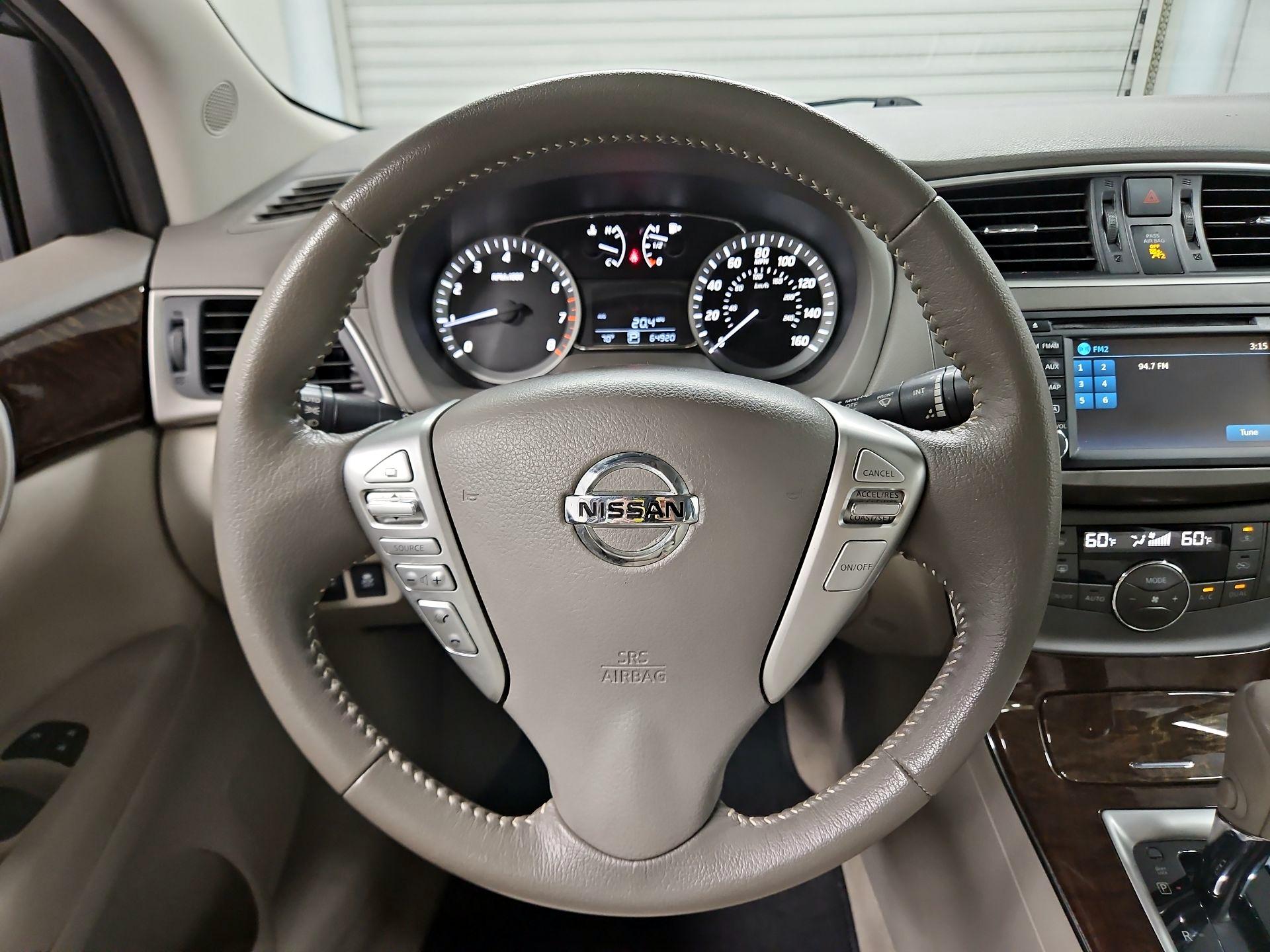 Thumbnail: 2014 Nissan Sentra - 10