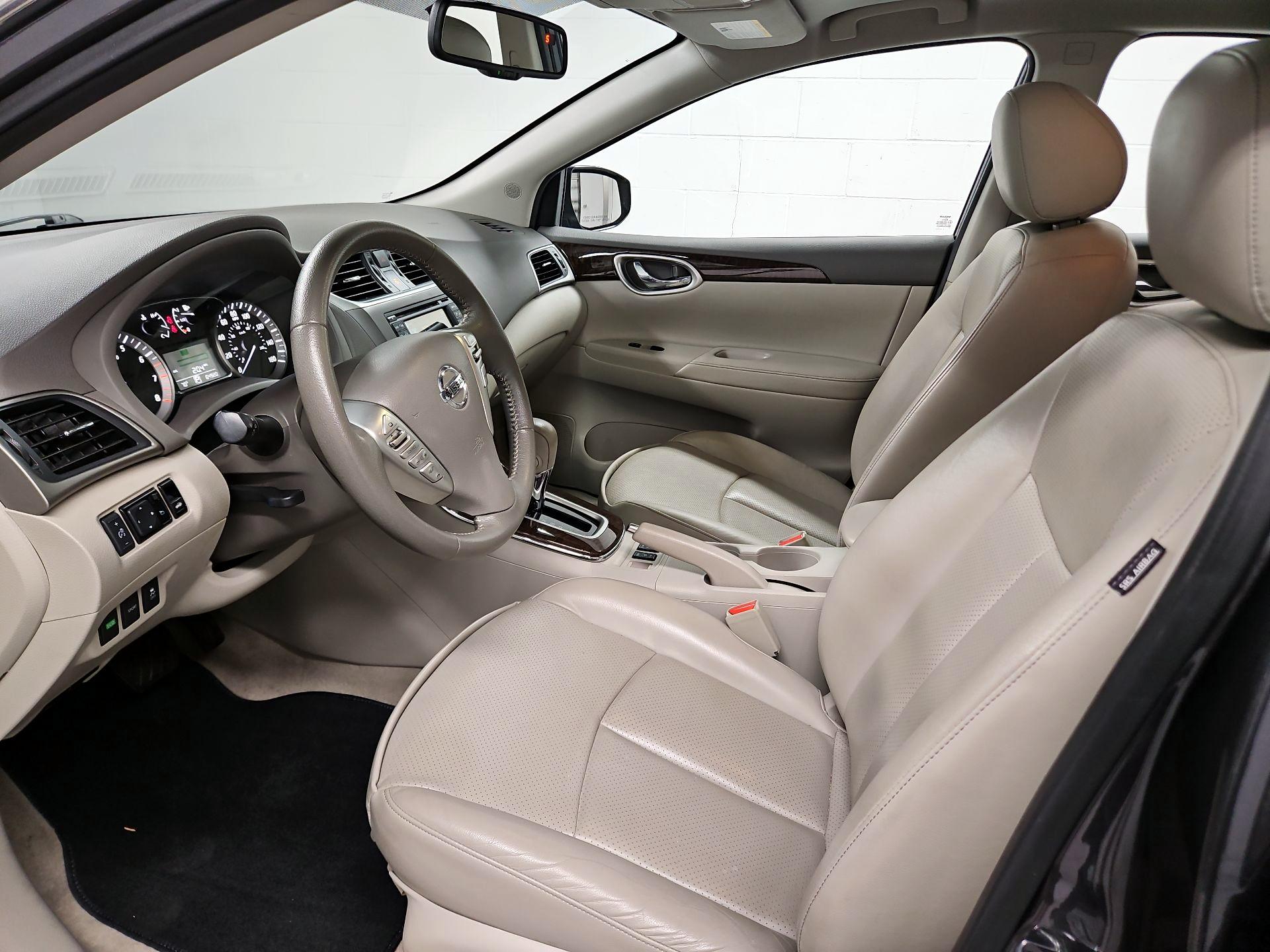 Thumbnail: 2014 Nissan Sentra - 11