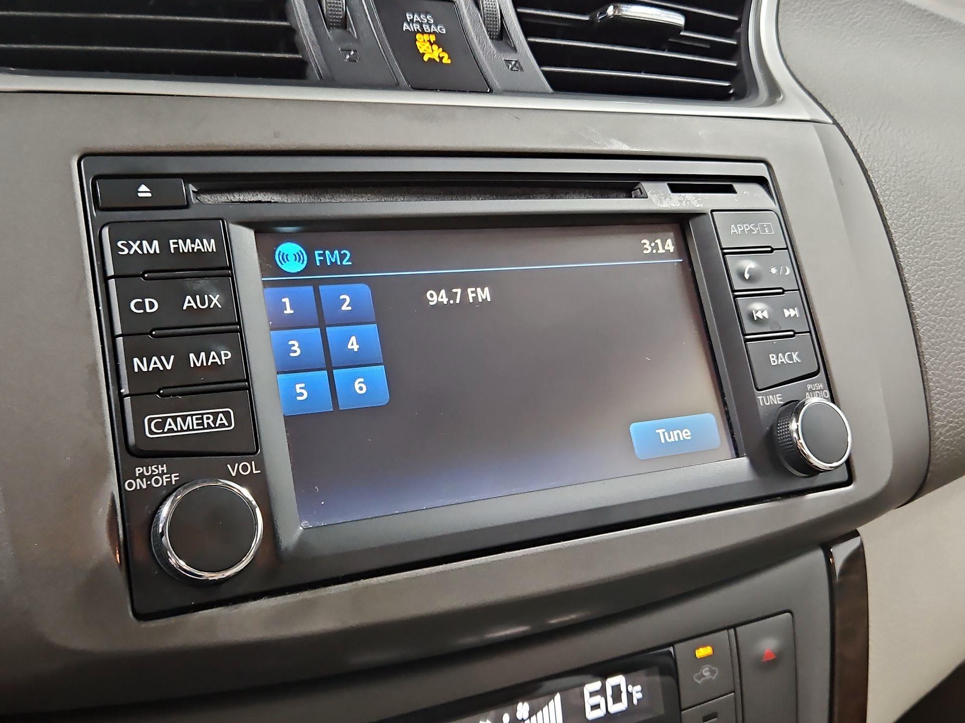 Thumbnail: 2014 Nissan Sentra - 15