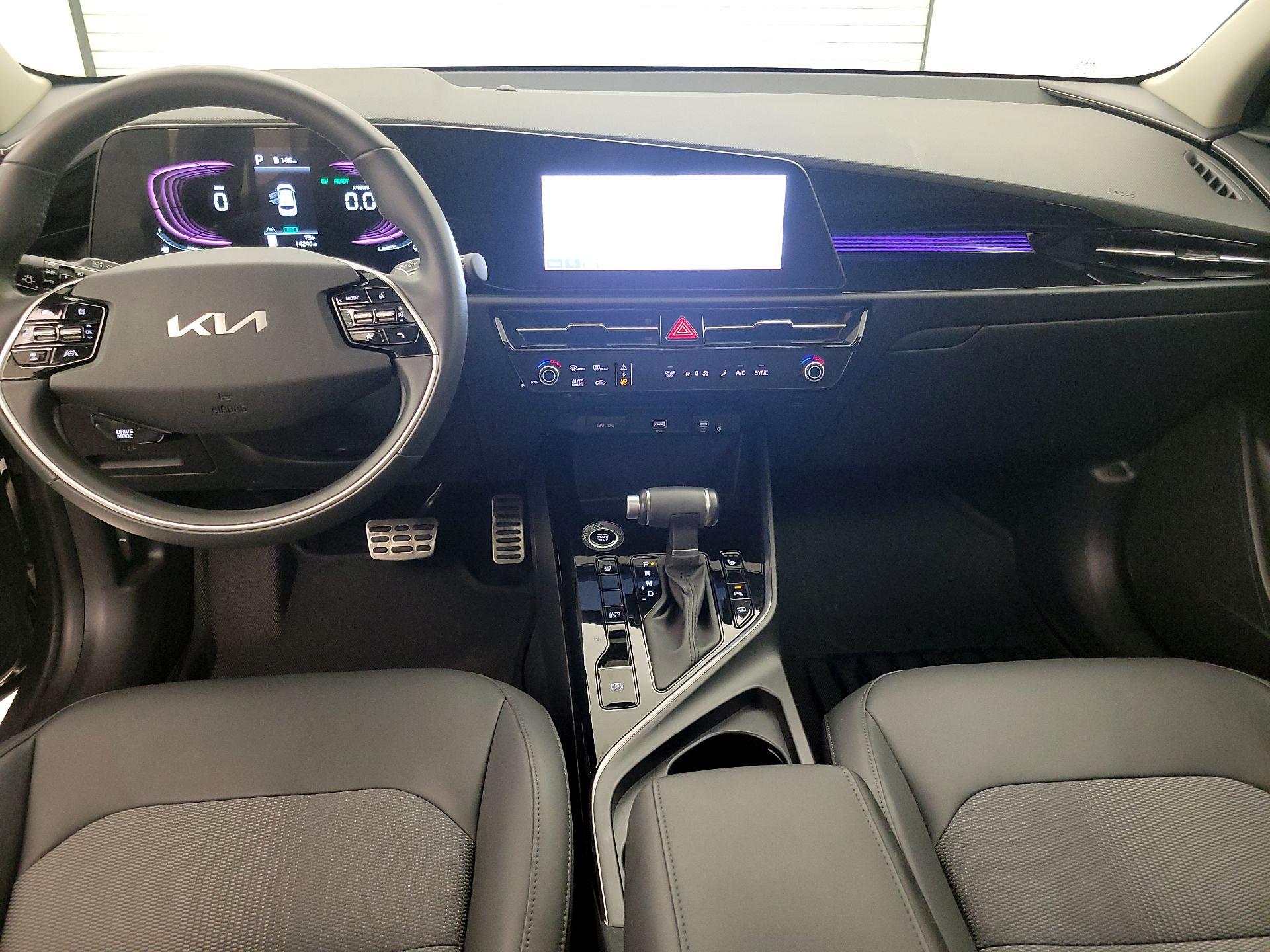 Thumbnail: 2024 Kia Niro - 9