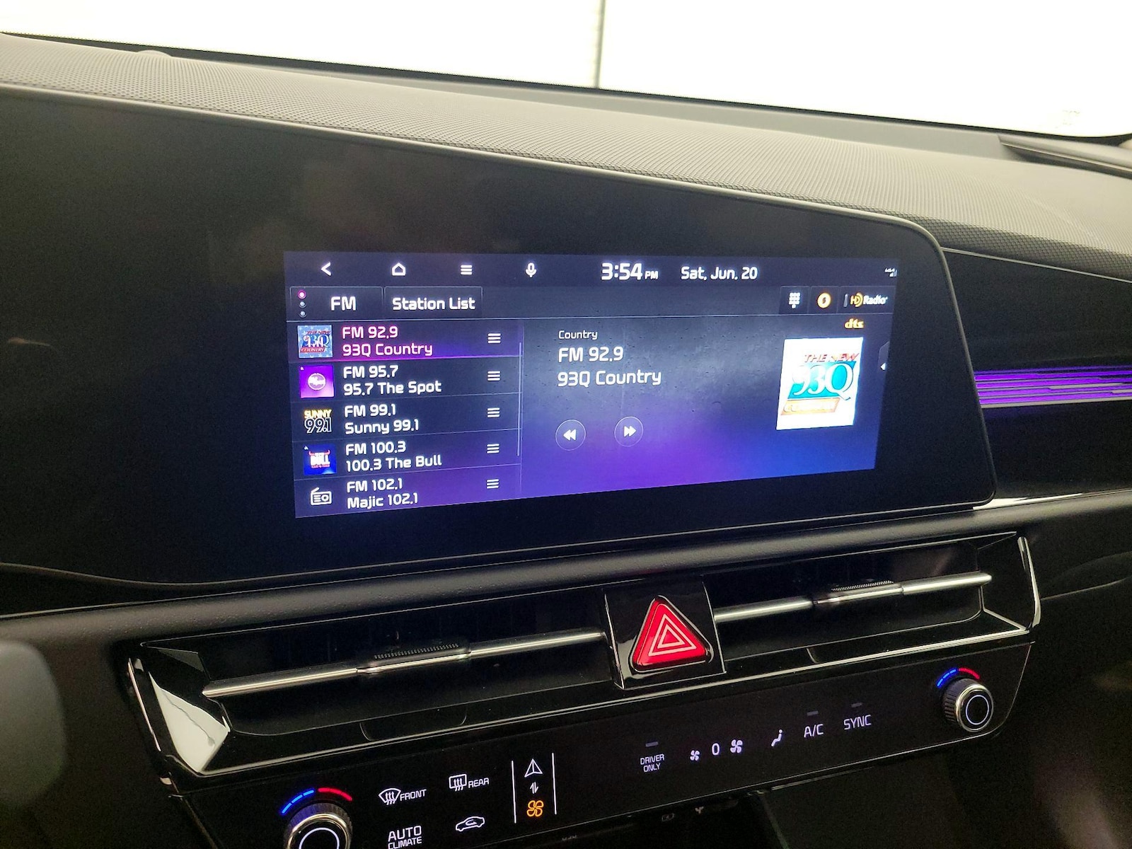 2024 Kia Niro EX Touring - Photo 17