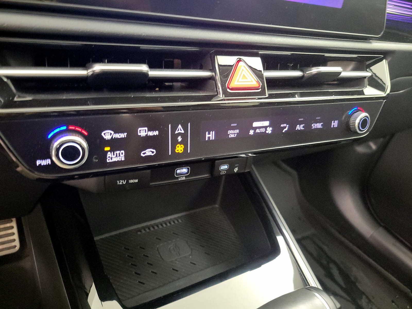 2024 Kia Niro EX Touring - Photo 18